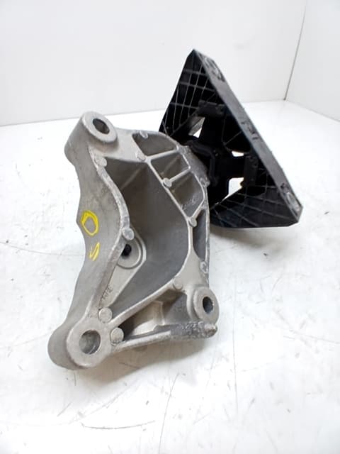 Soporte motor DACIA SANDERO