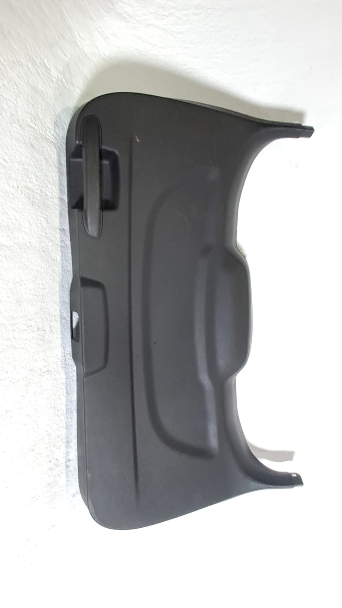 Guarnecido porton trasero FORD KUGA (CBS)
