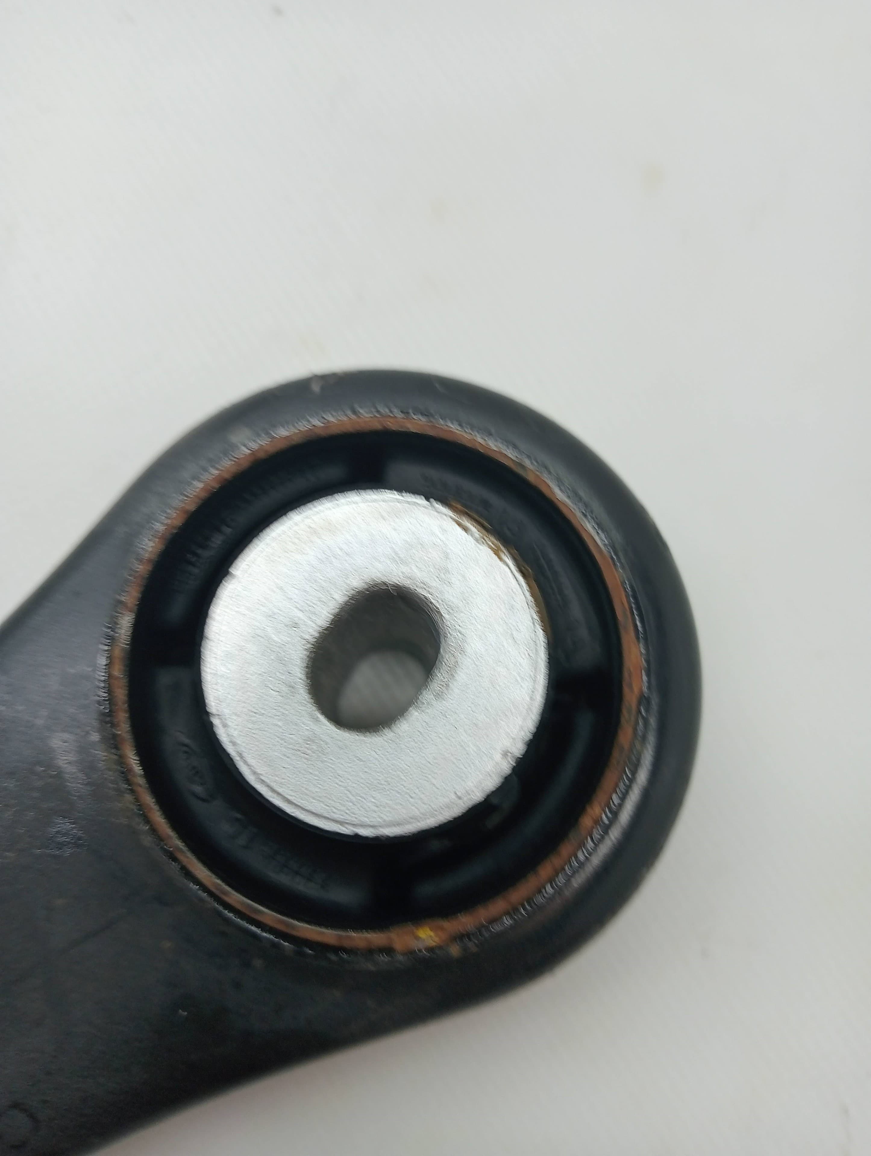 Brazo suspension inferior delantero derecho FORD KA+ 2