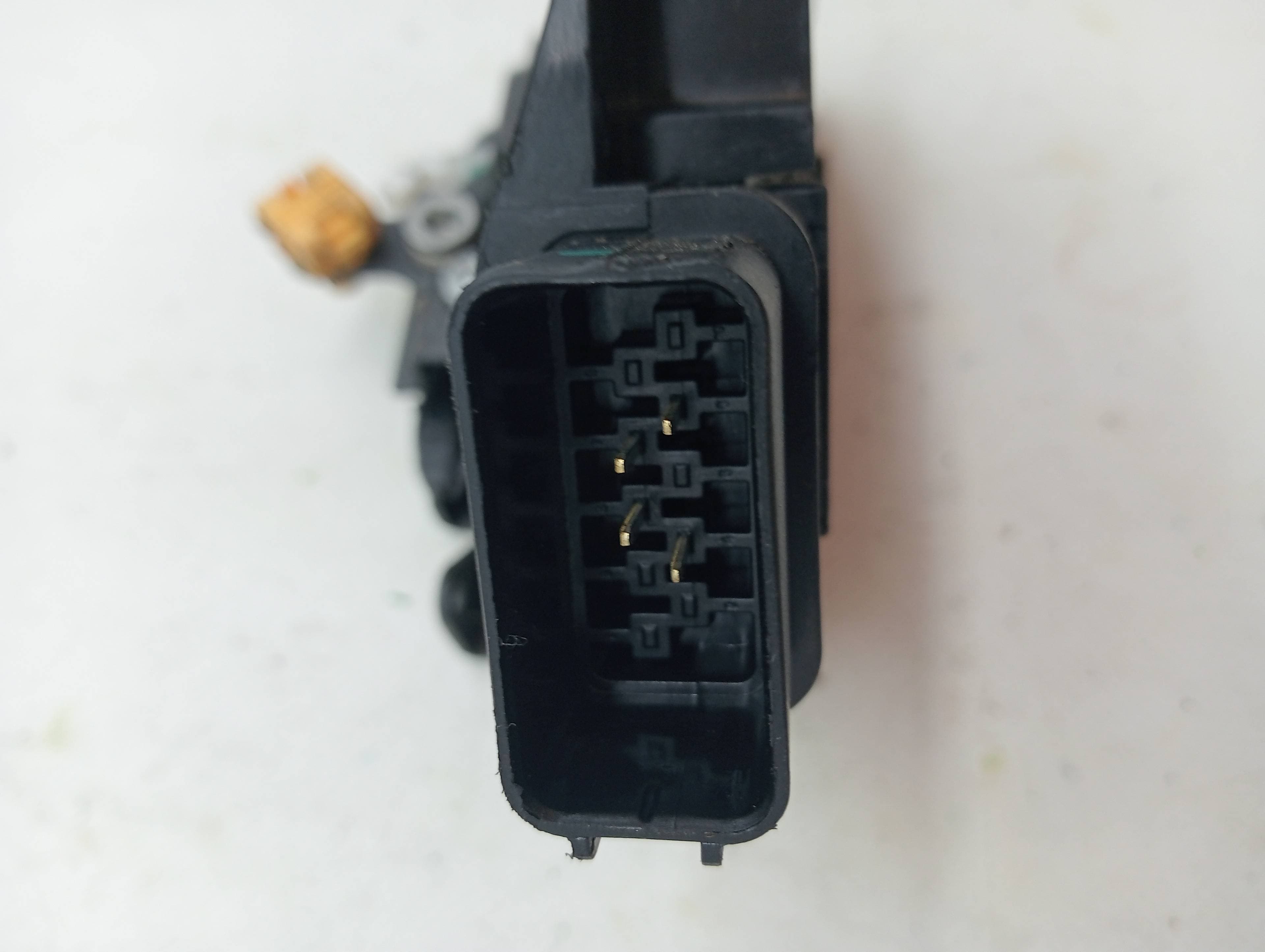 Cerradura puerta delantera derecha FORD KA+ 2