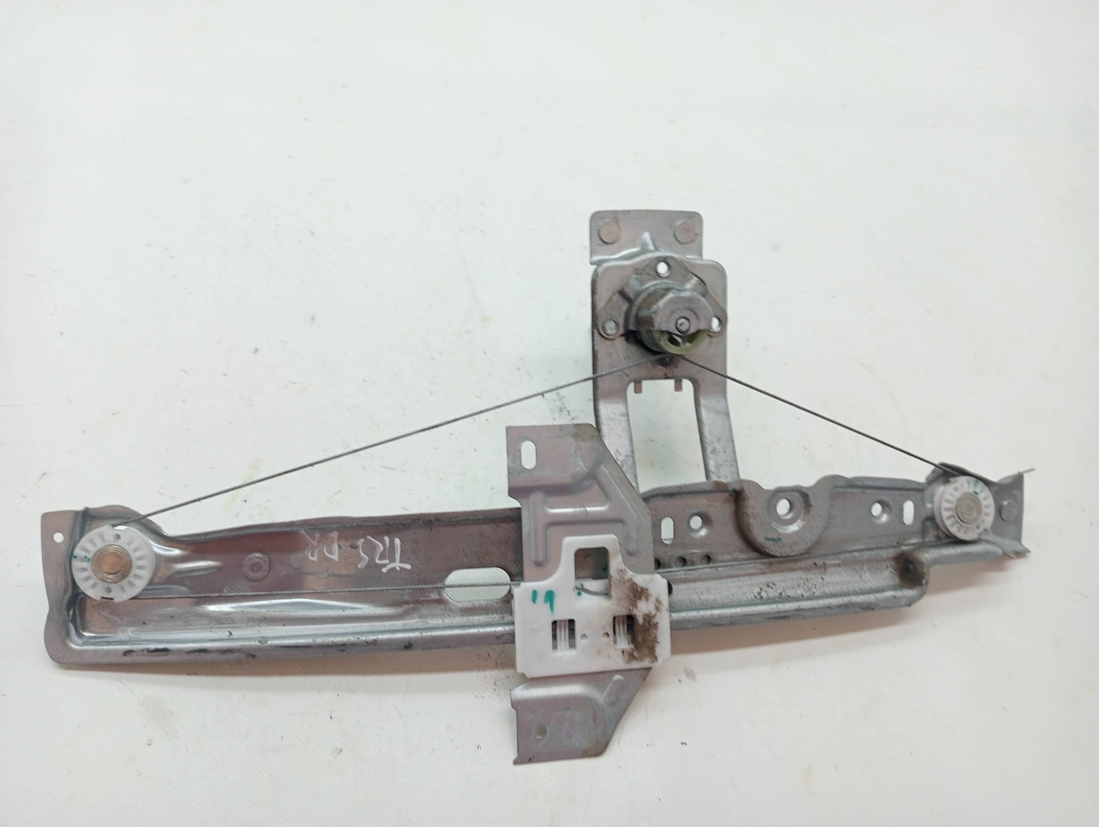 Elevalunas trasero derecho FORD KA+ 2