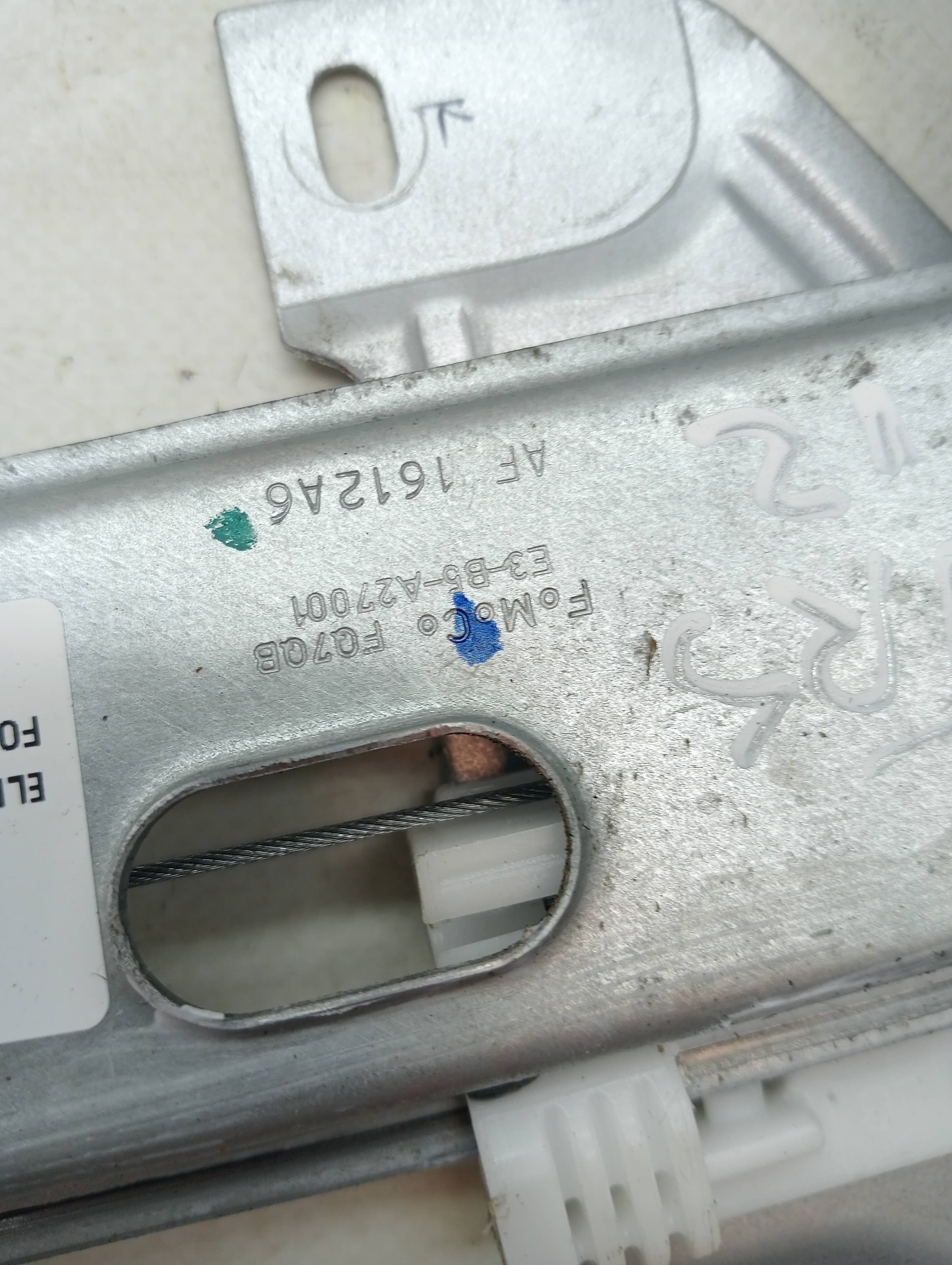 Elevalunas trasero izquierdo FORD KA+ 3