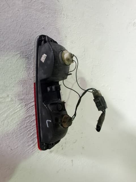 Faro antiniebla trasero izquierdo MITSUBISHI MONTERO (V60/V70) 2