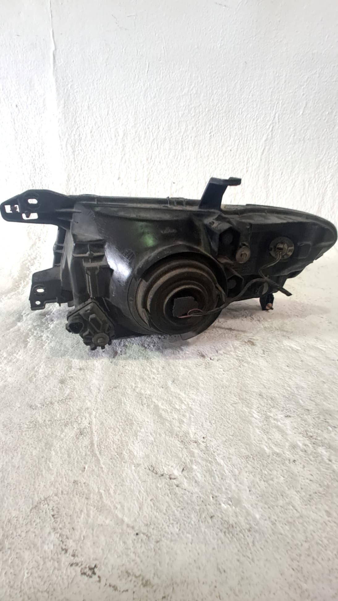 Faro derecho MITSUBISHI MONTERO (V60/V70) 2