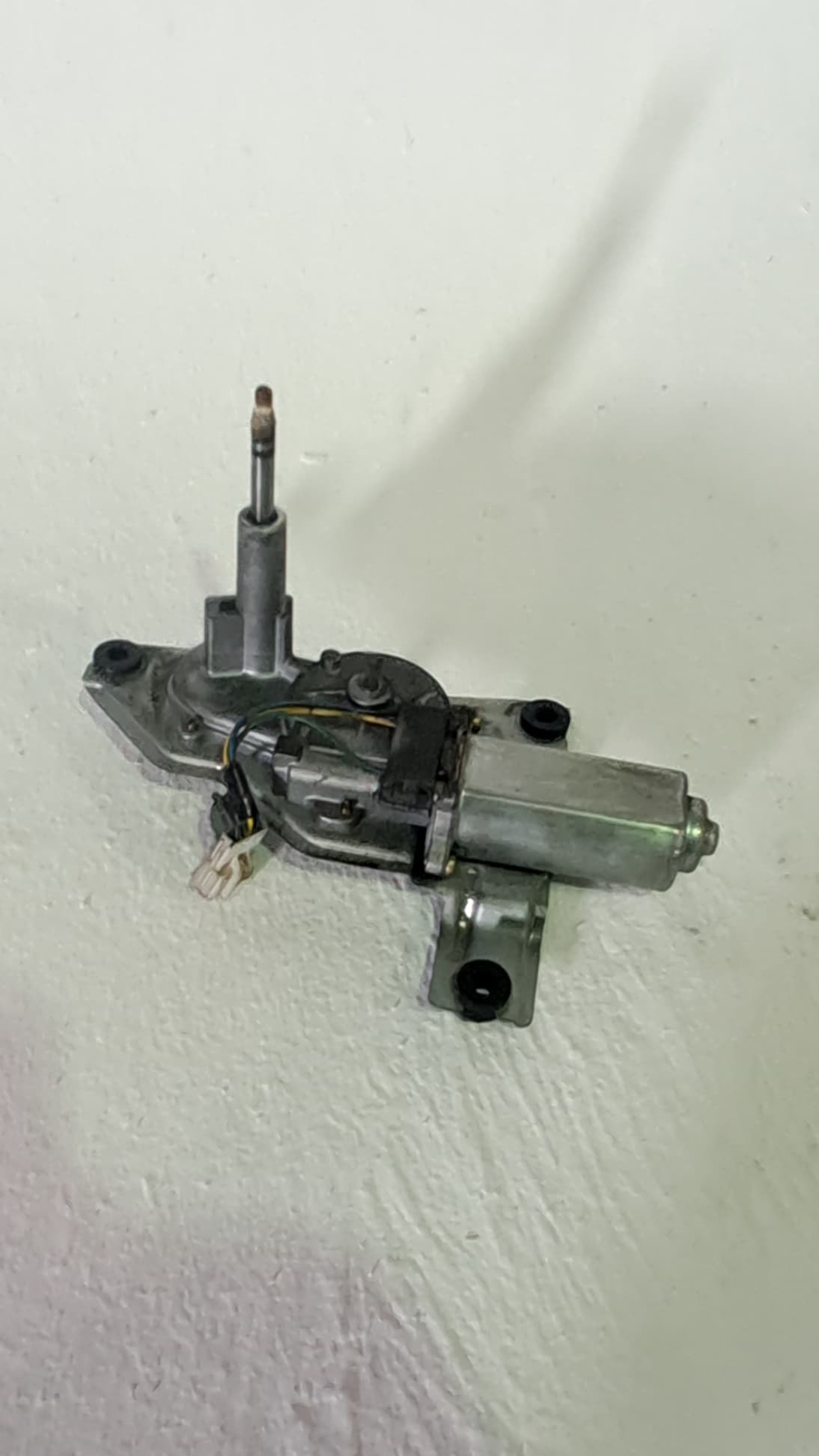 Motor limpia trasero MITSUBISHI MONTERO (V60/V70)