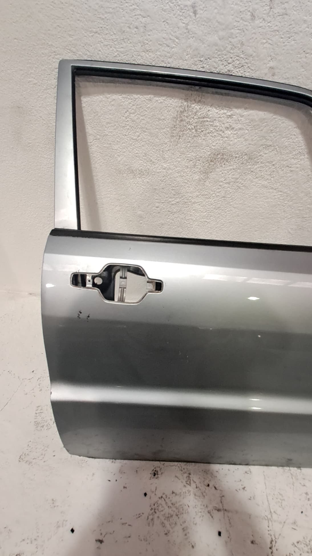 Puerta delantera derecha MITSUBISHI MONTERO (V60/V70) 3