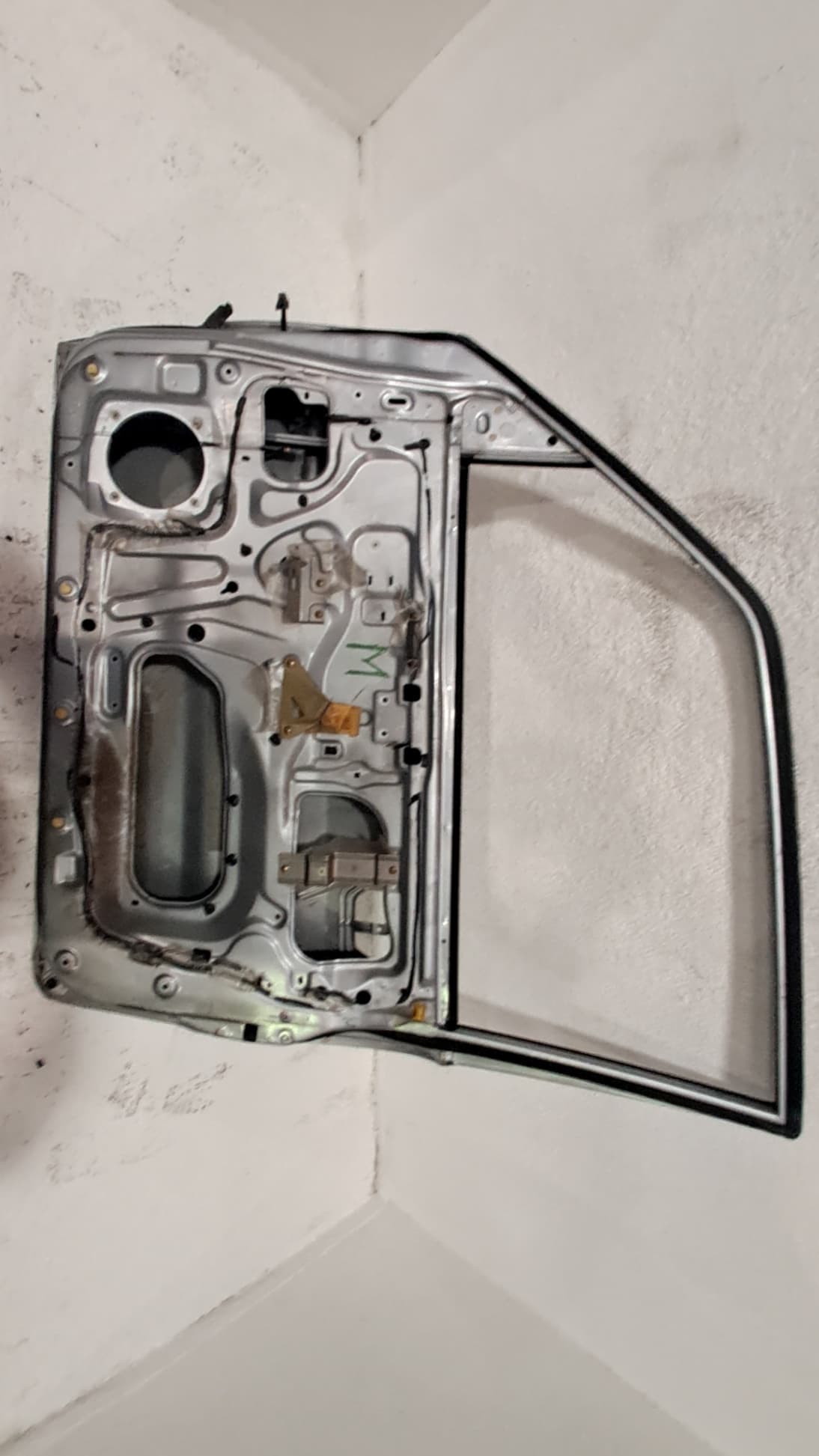 Puerta delantera derecha MITSUBISHI MONTERO (V60/V70) 2
