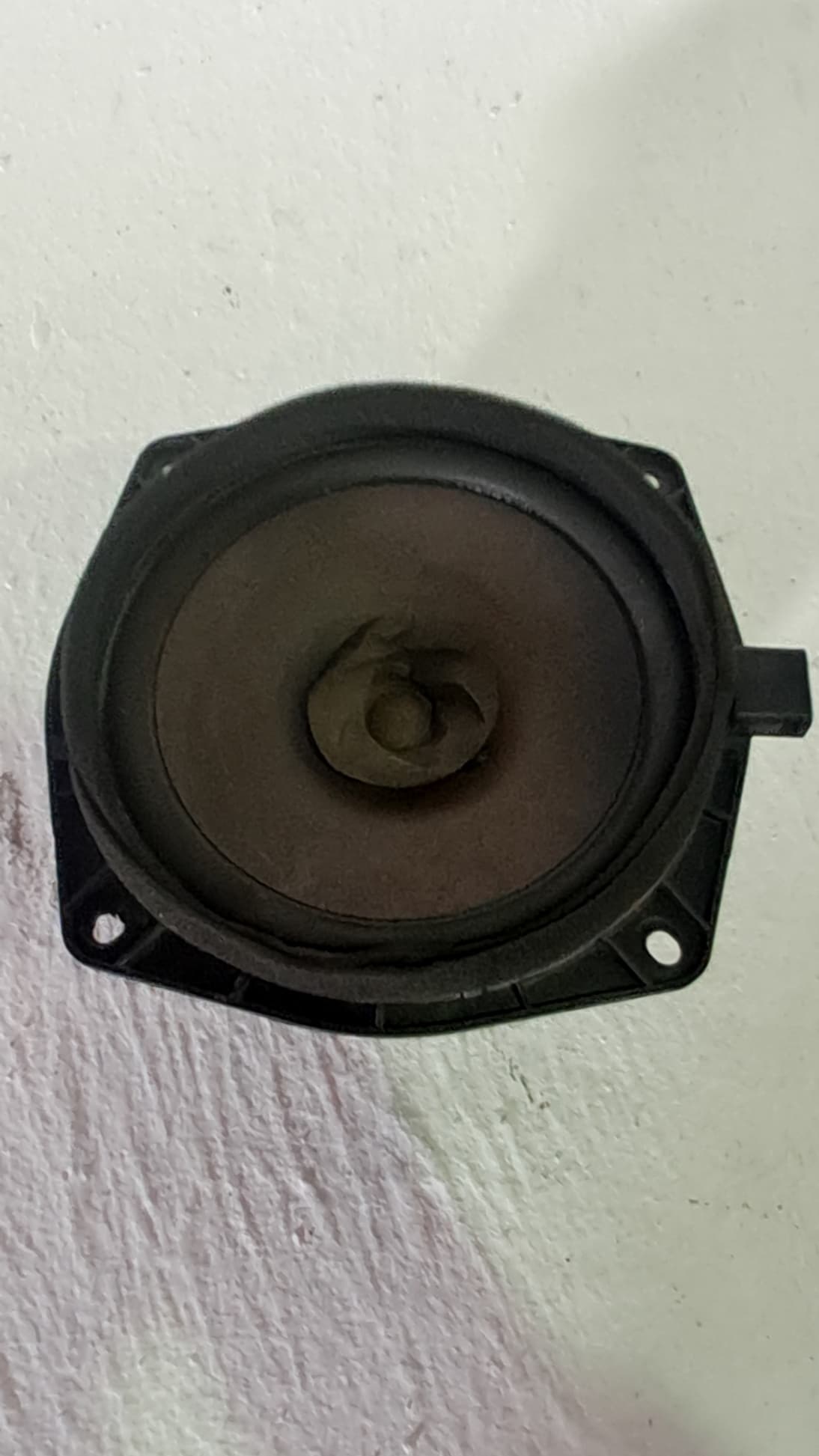Altavoz MITSUBISHI MONTERO (V60/V70)