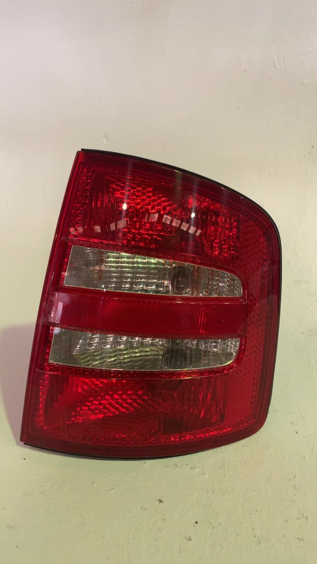 Piloto trasero derecho SKODA FABIA I SEDÁN (6Y3)