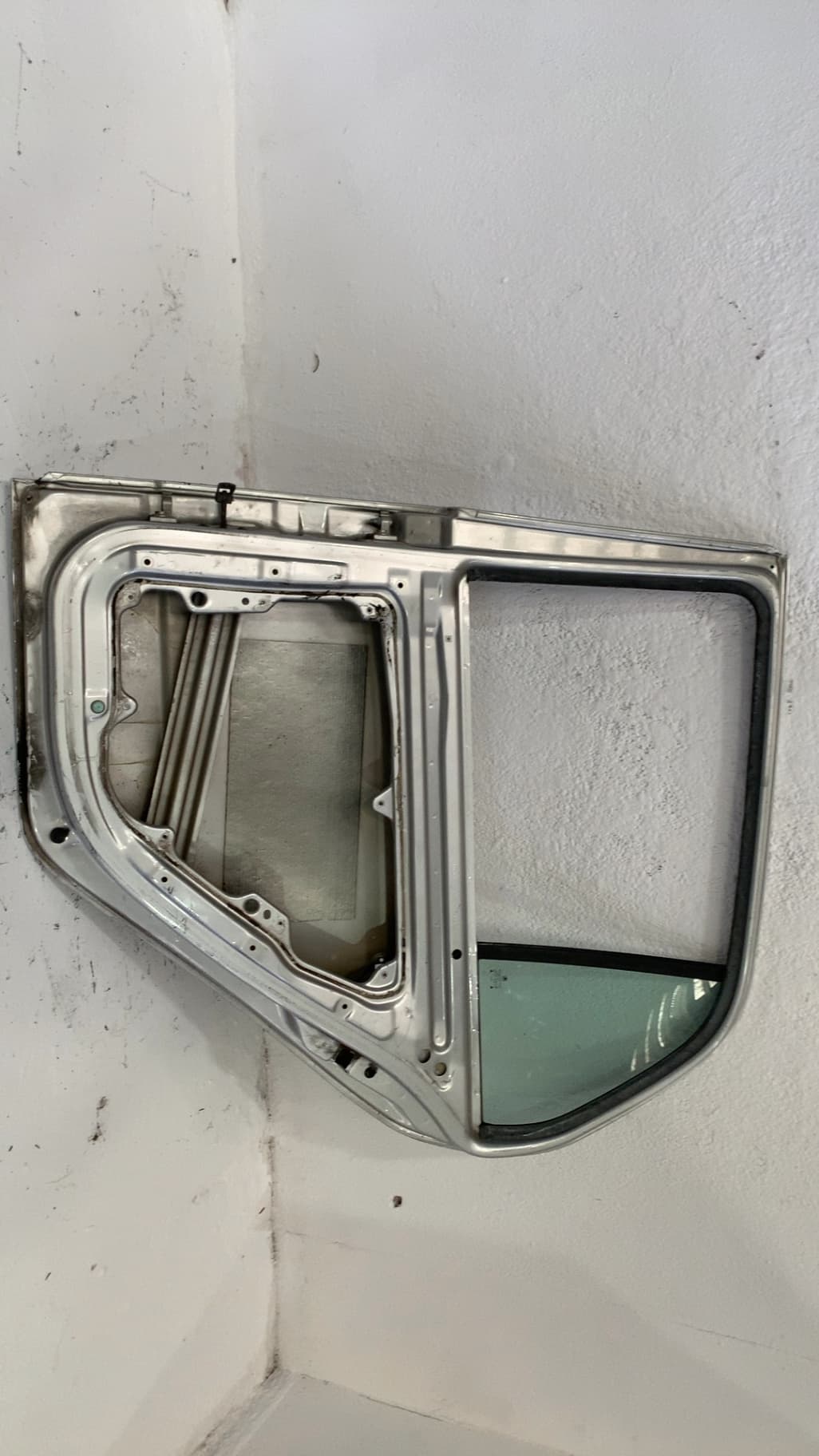Puerta trasera derecha SKODA FABIA I SEDÁN (6Y3) 2
