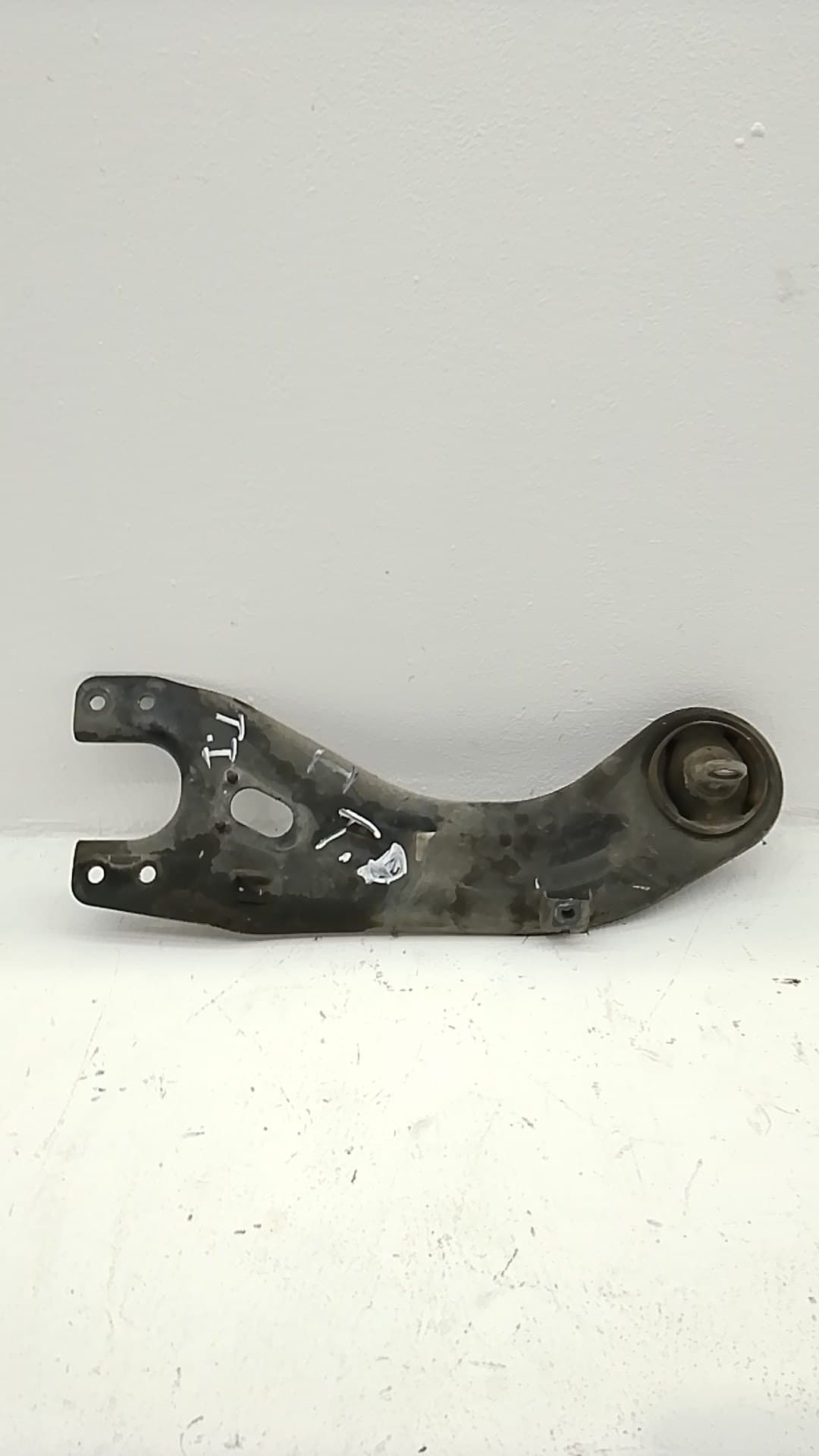 Brazo suspension inferior trasero izquierdo KIA CEED