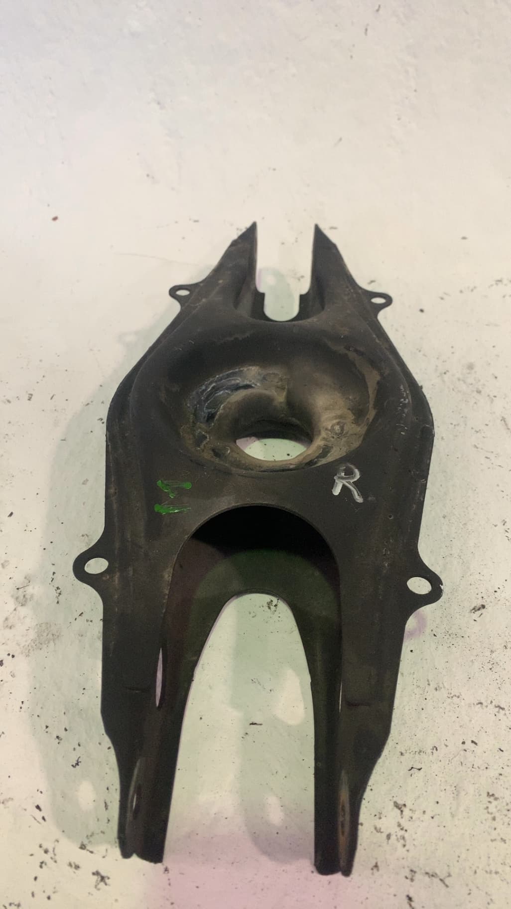Brazo suspension inferior trasero derecho MERCEDES-BENZ CLASE C (W203) BERLINA 3