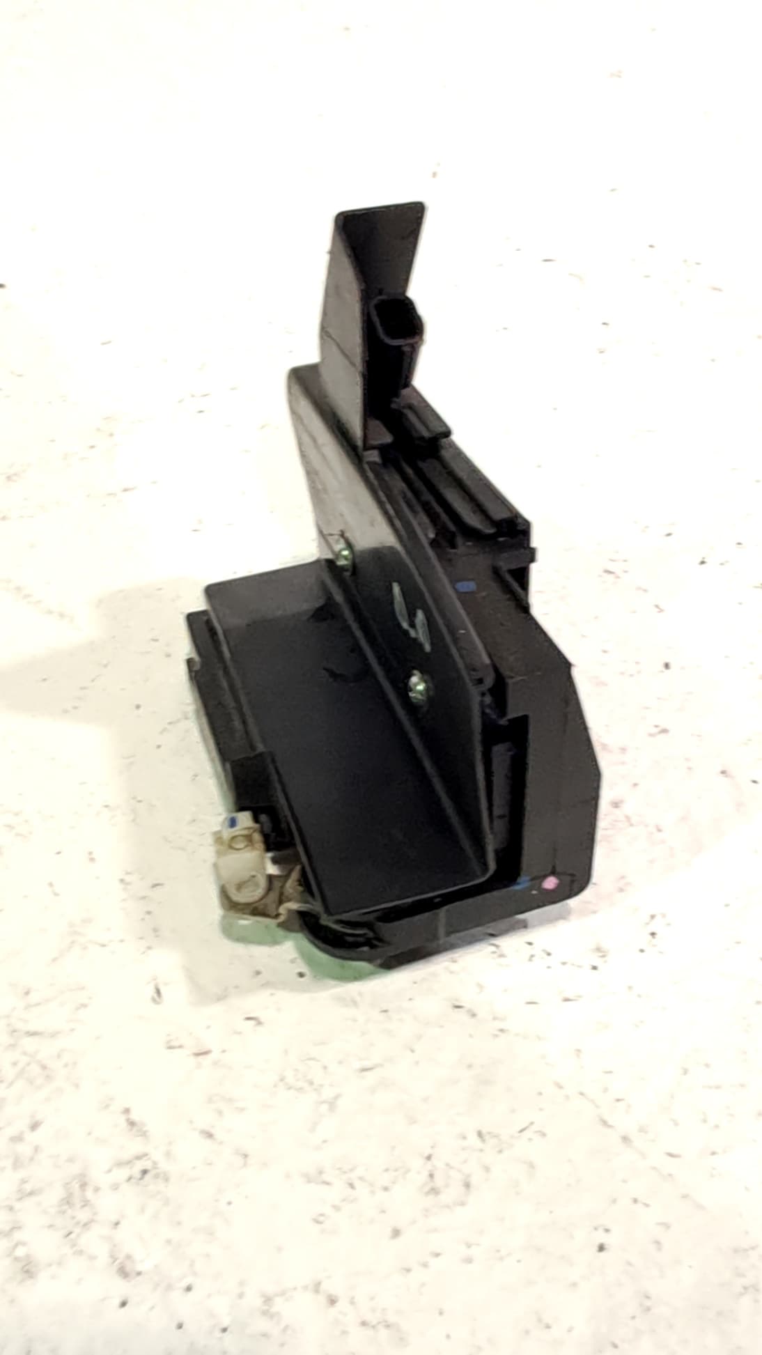Cerradura puerta delantera derecha DACIA LOGAN II 4