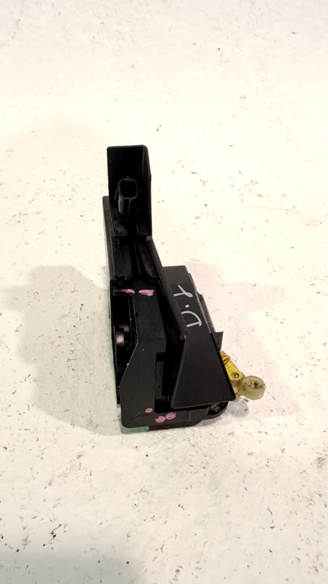 Cerradura puerta delantera izquierda DACIA LOGAN II 4