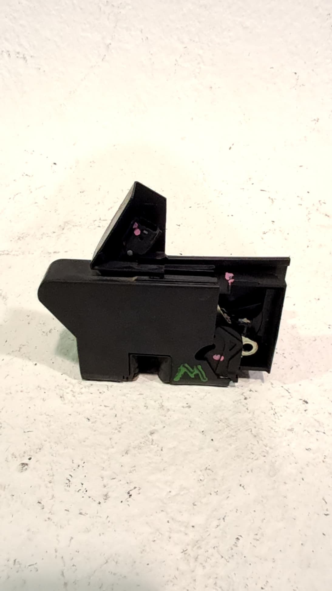 Cerradura puerta delantera izquierda DACIA LOGAN II 3
