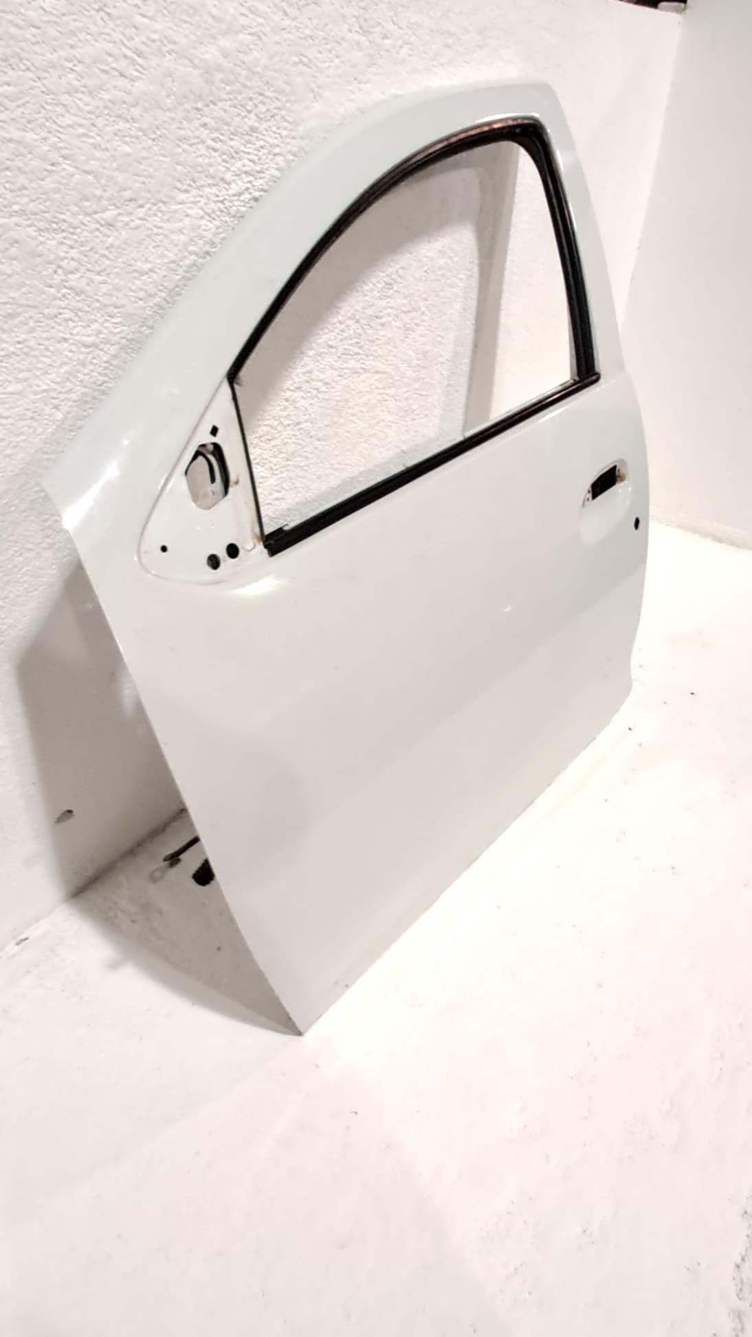 Puerta delantera izquierda DACIA LOGAN II 3