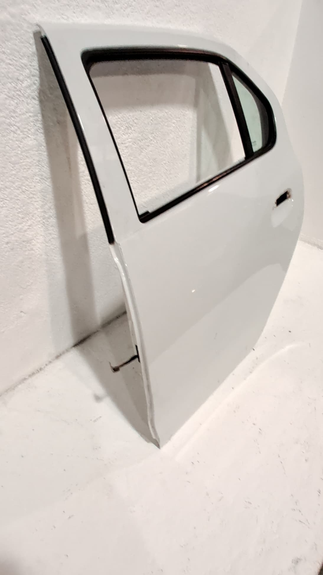 Puerta trasera izquierda DACIA LOGAN II 3