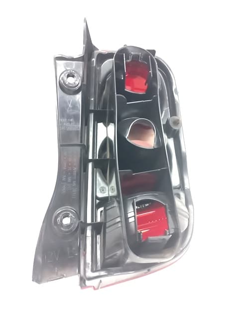 Piloto trasero izquierdo NISSAN MICRA (K12E) 3