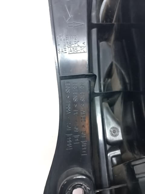 Piloto trasero izquierdo NISSAN MICRA (K12E) 2