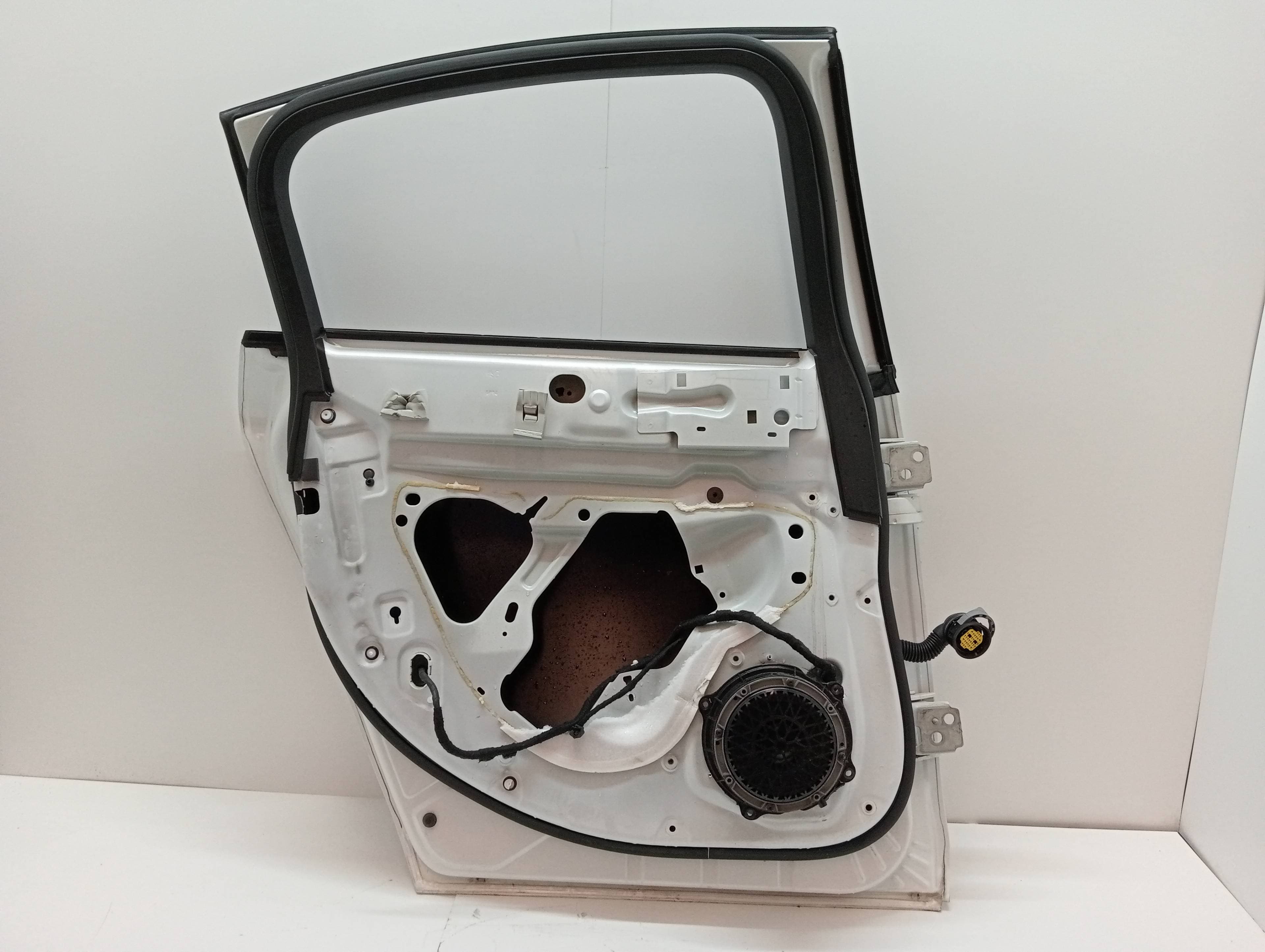 Puerta trasera izquierda CITROEN C5 BERLINA 2