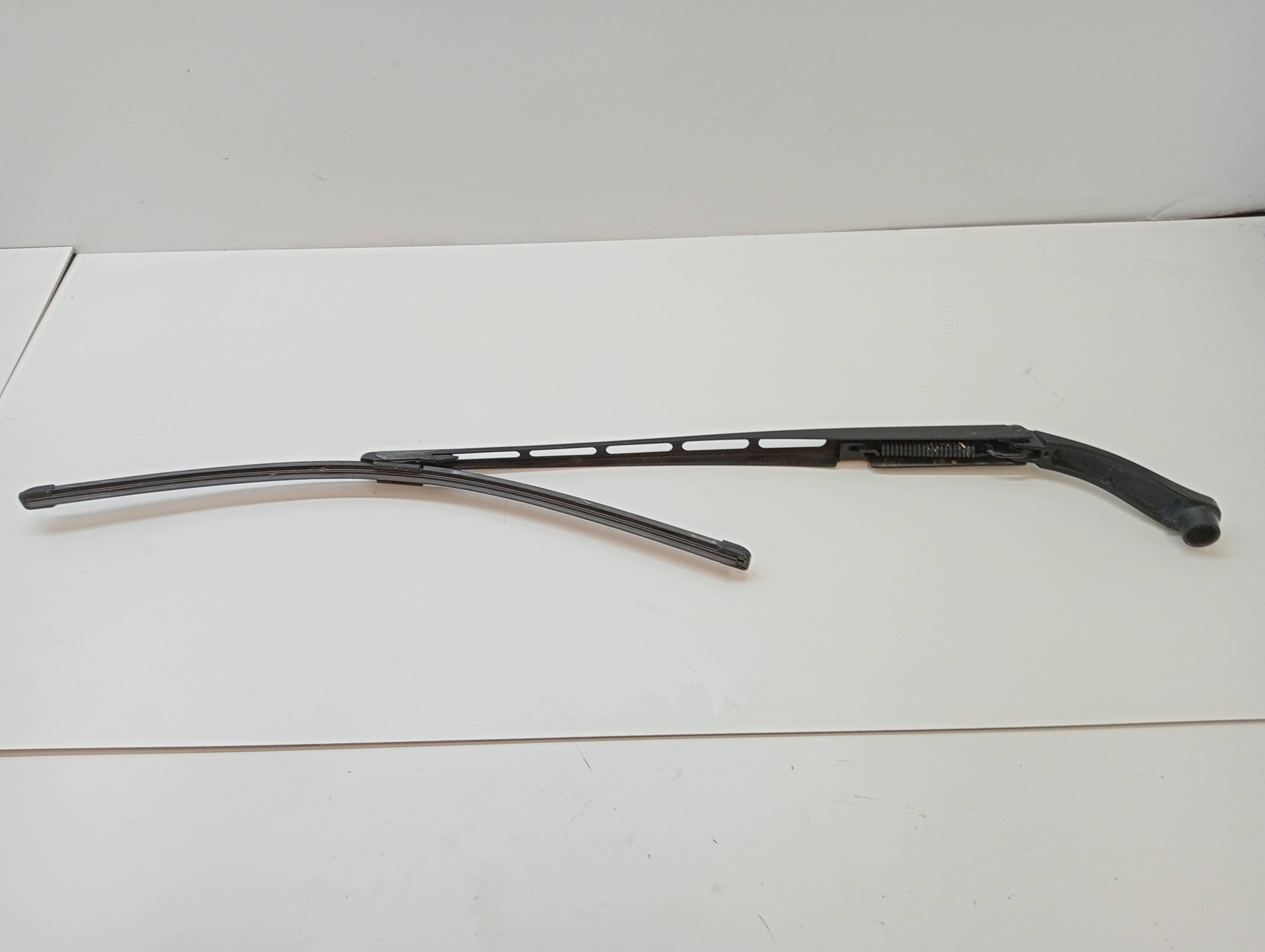 Brazo limpia delantero izquierdo CITROEN C5 BERLINA
