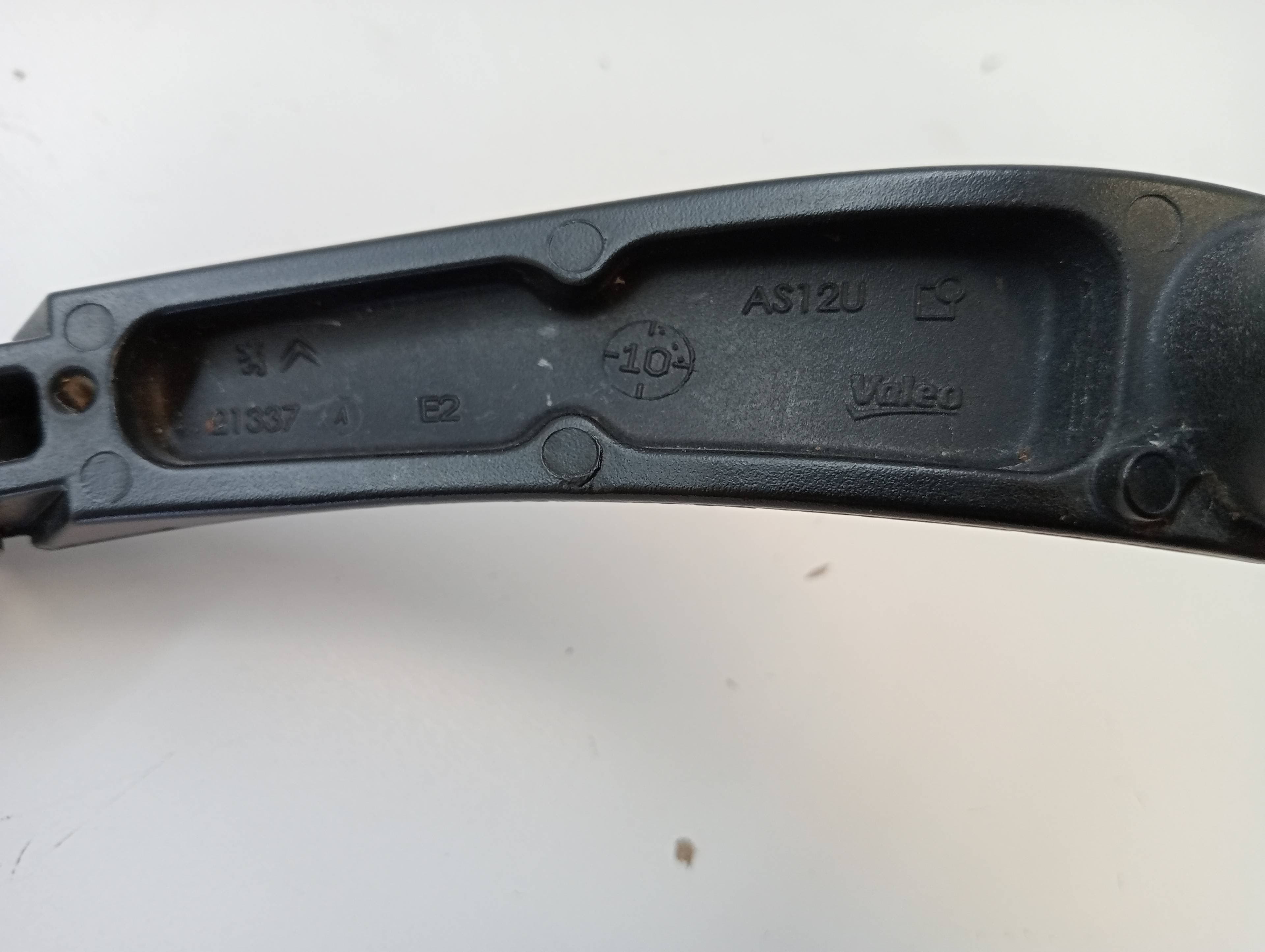 Brazo limpia delantero izquierdo CITROEN C5 BERLINA 2