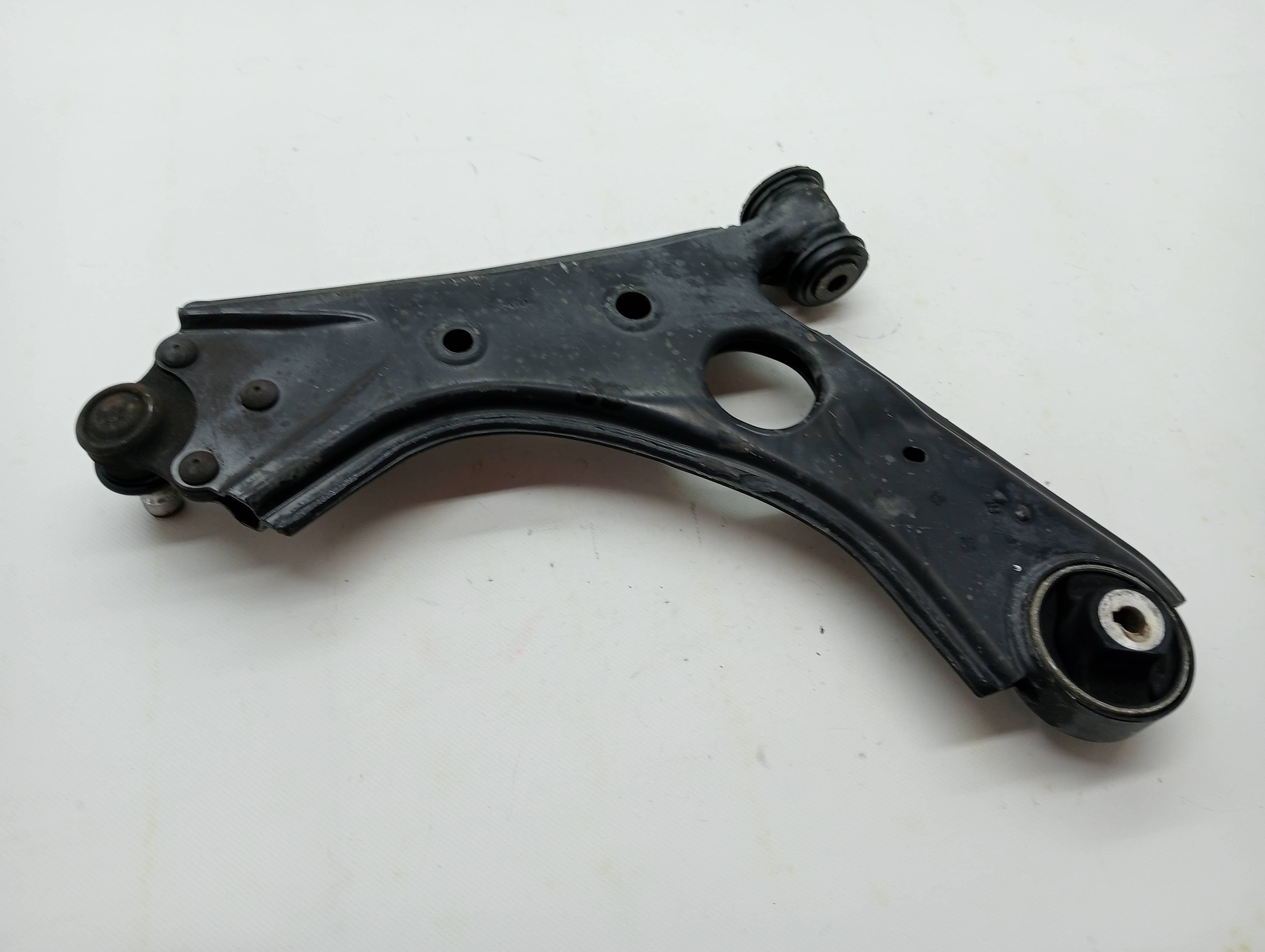 Brazo suspension inferior delantero derecho FIAT DOBLO CARGO 2