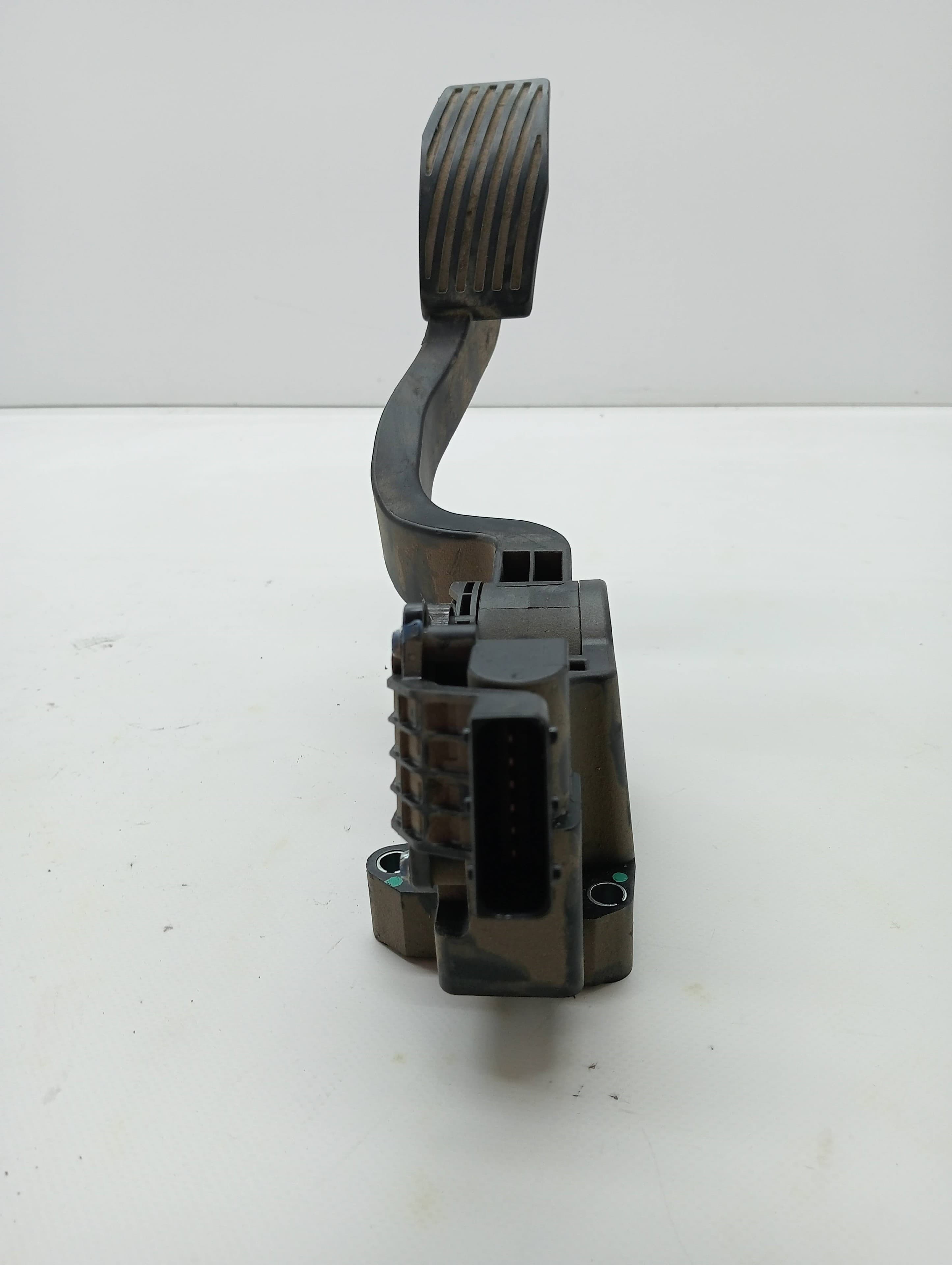 Pedal acelerador FIAT DOBLO CARGO 3