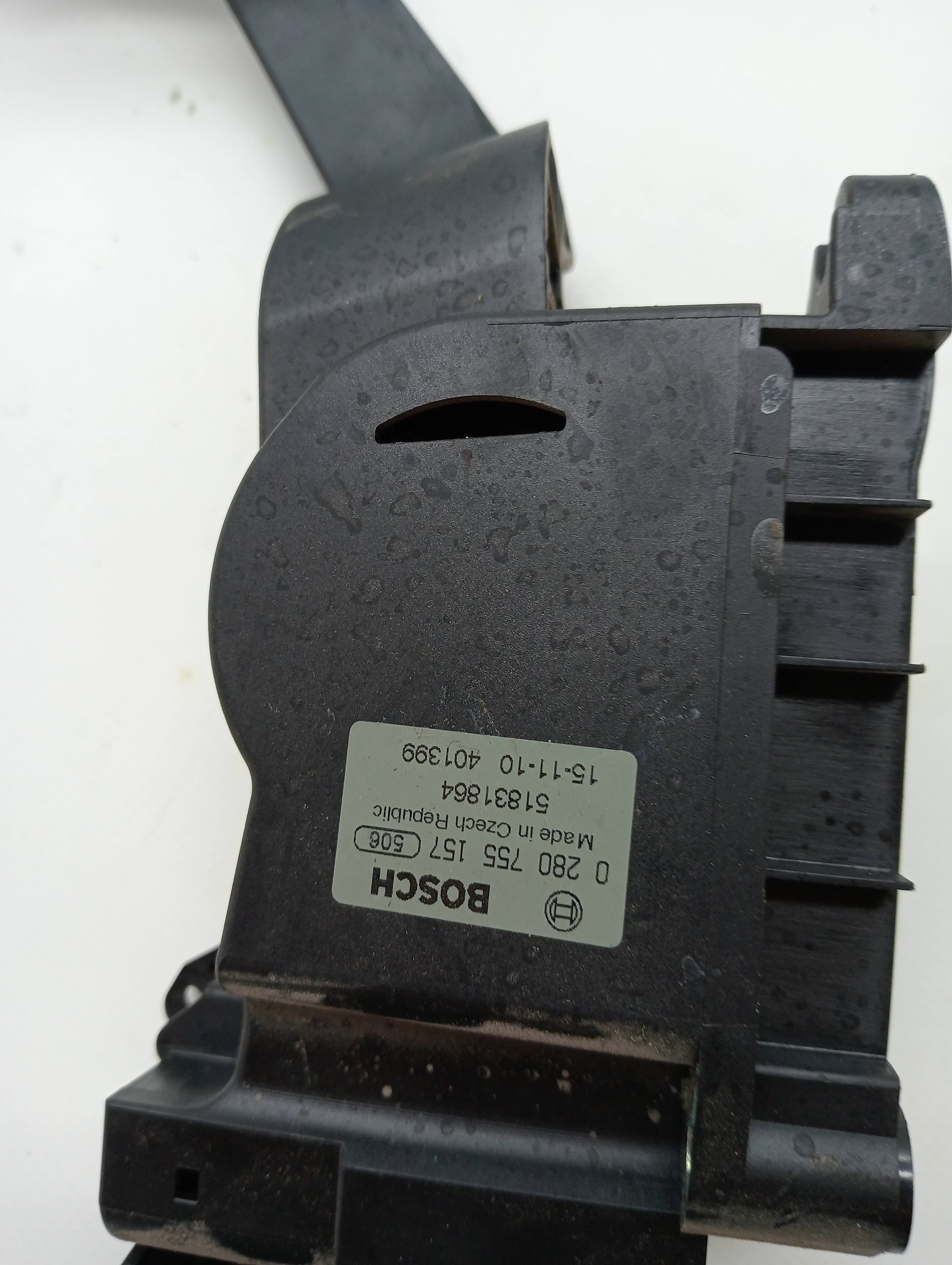Pedal acelerador FIAT DOBLO CARGO 2