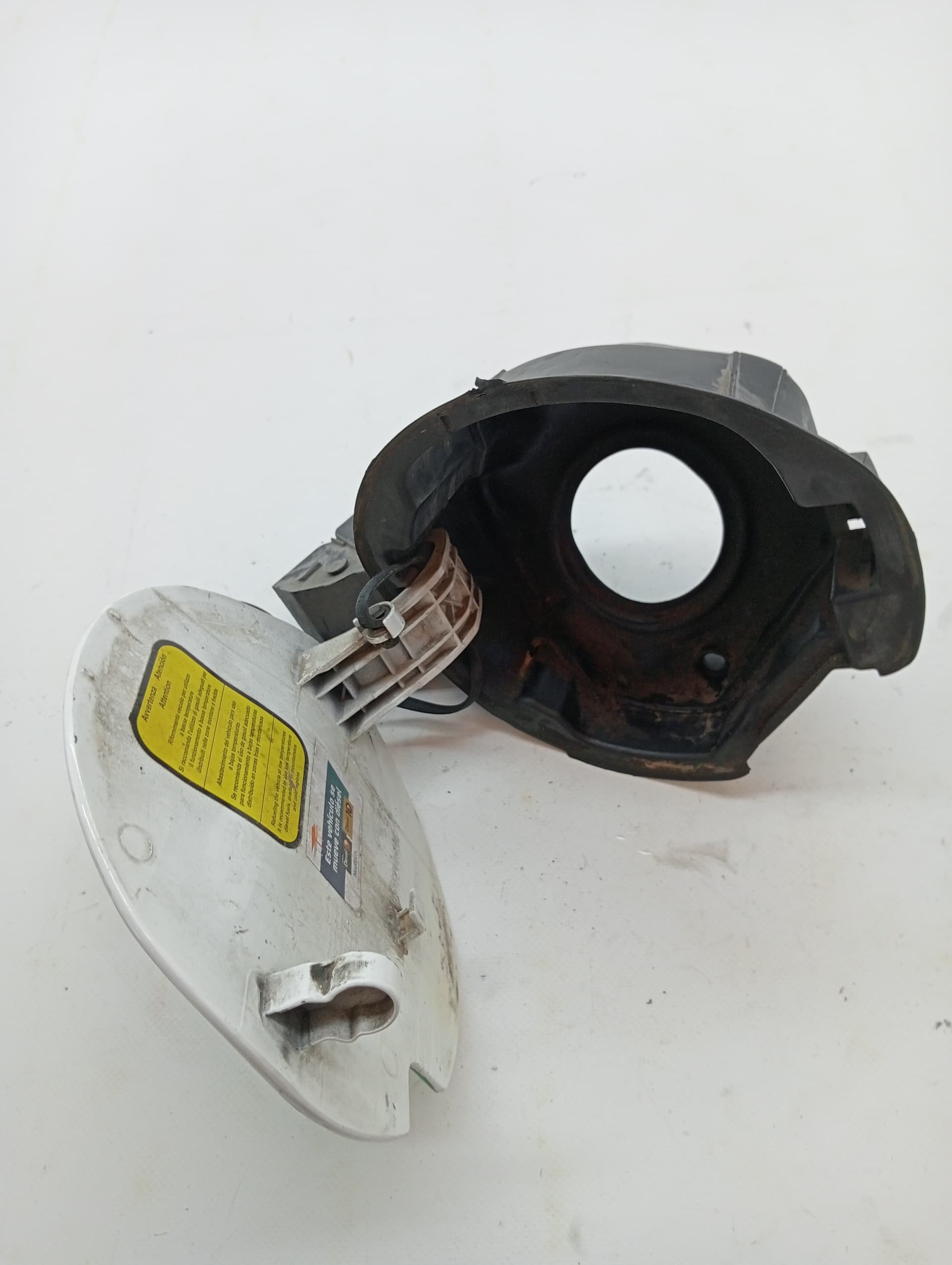 Tapa exterior combustible FIAT DOBLO CARGO 3