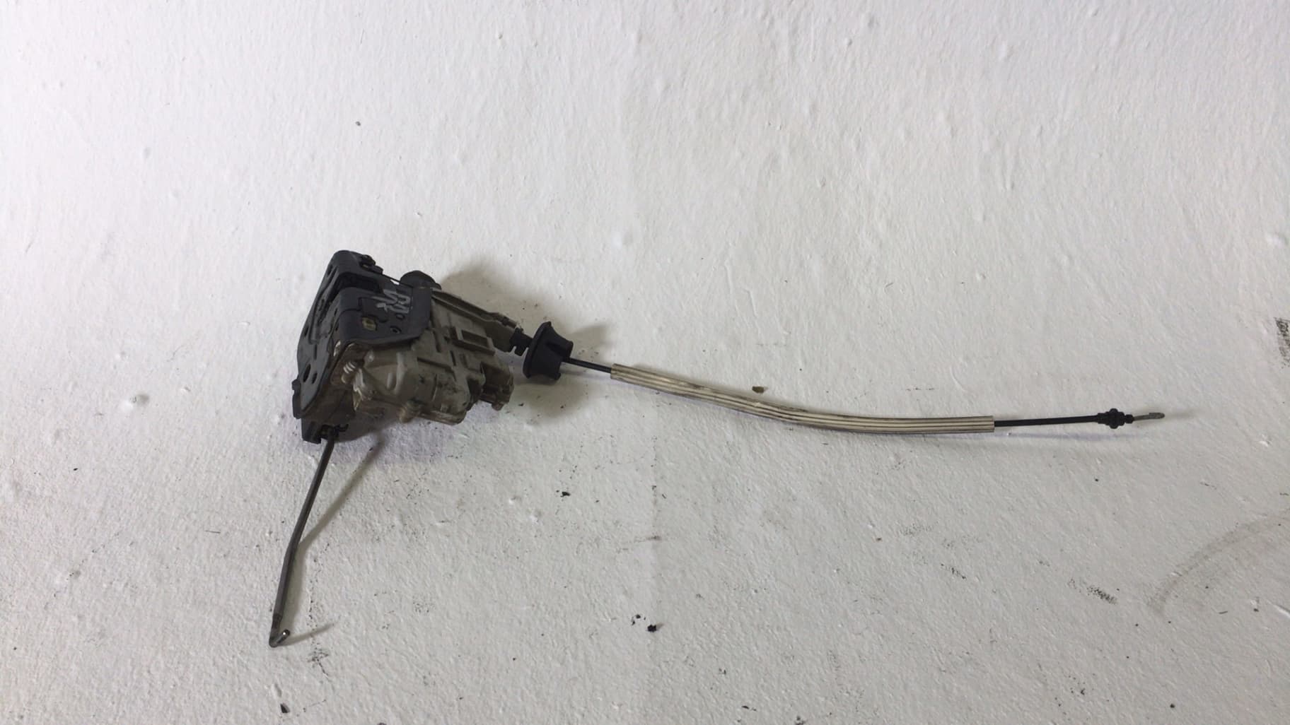 Cerradura puerta delantera derecha AUDI A6 AVANT (4F5)