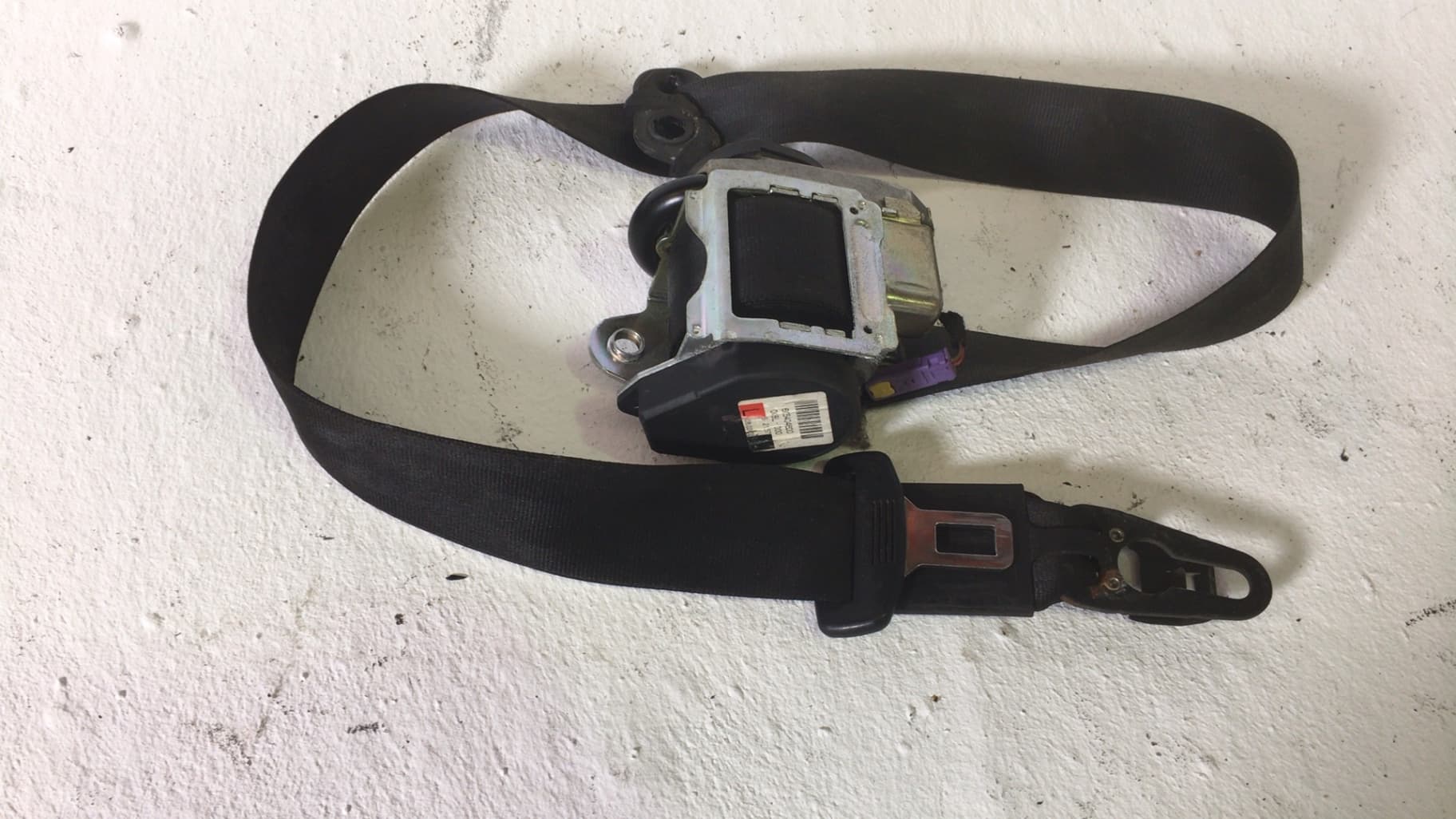Cinturon seguridad delantero izquierdo AUDI A6 AVANT (4F5) 2