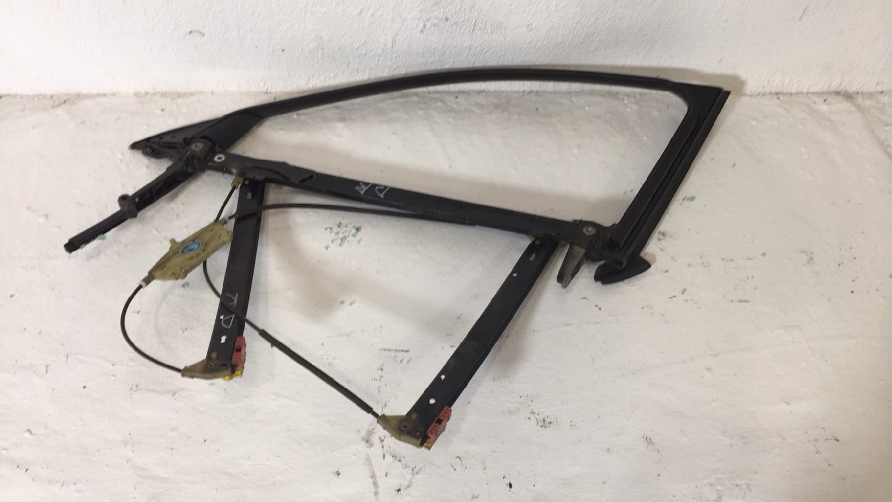 Elevalunas delantero derecho AUDI A6 AVANT (4F5)