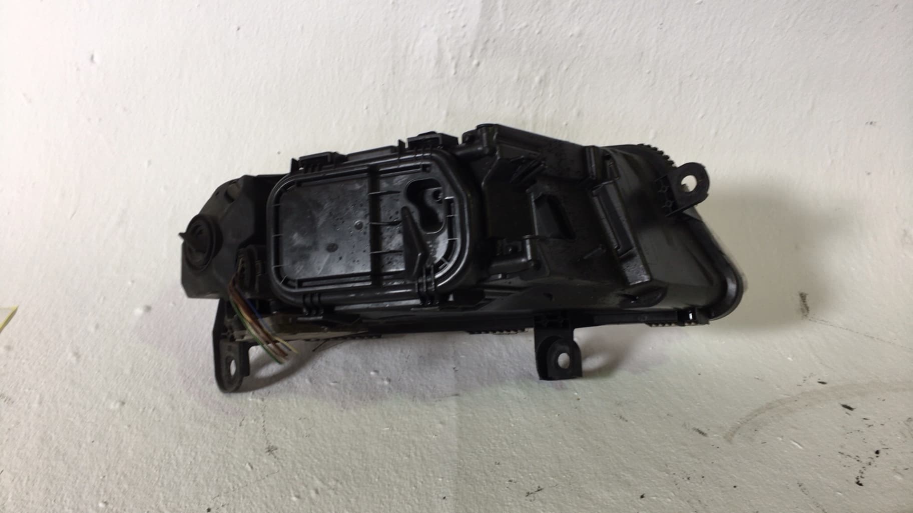 Faro izquierdo AUDI A6 AVANT (4F5) 2