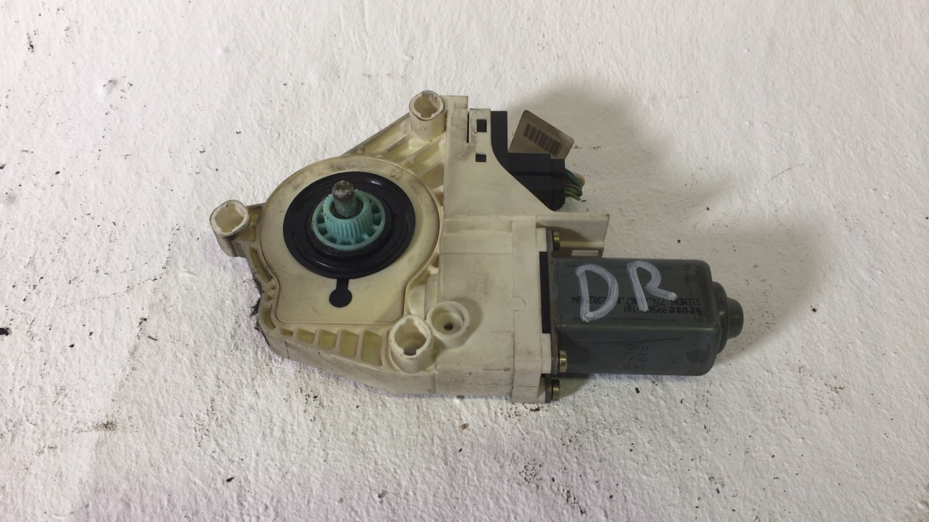 Motor elevalunas delantero derecho AUDI A6 AVANT (4F5)