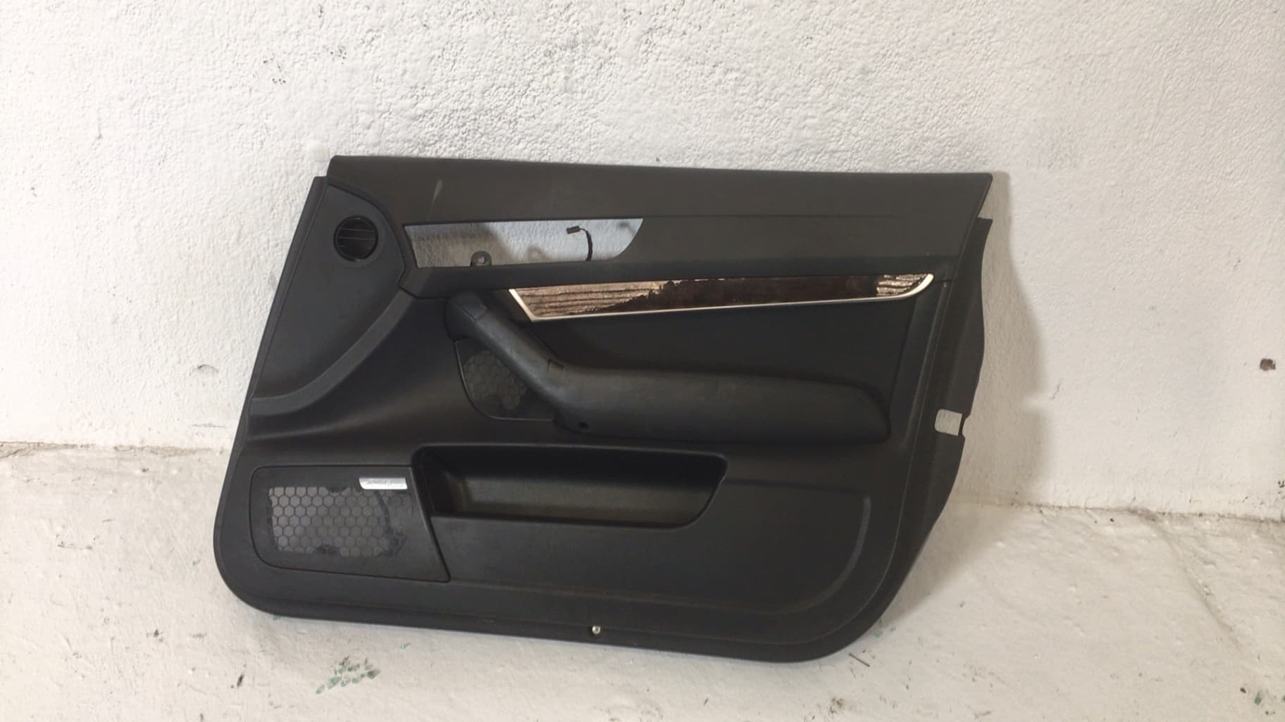 Guarnecido puerta delantera derecha AUDI A6 AVANT (4F5)
