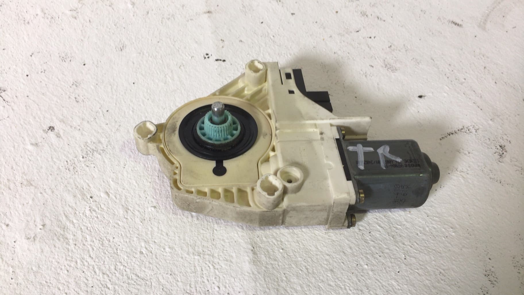 Motor elevalunas trasero derecho AUDI A6 AVANT (4F5)
