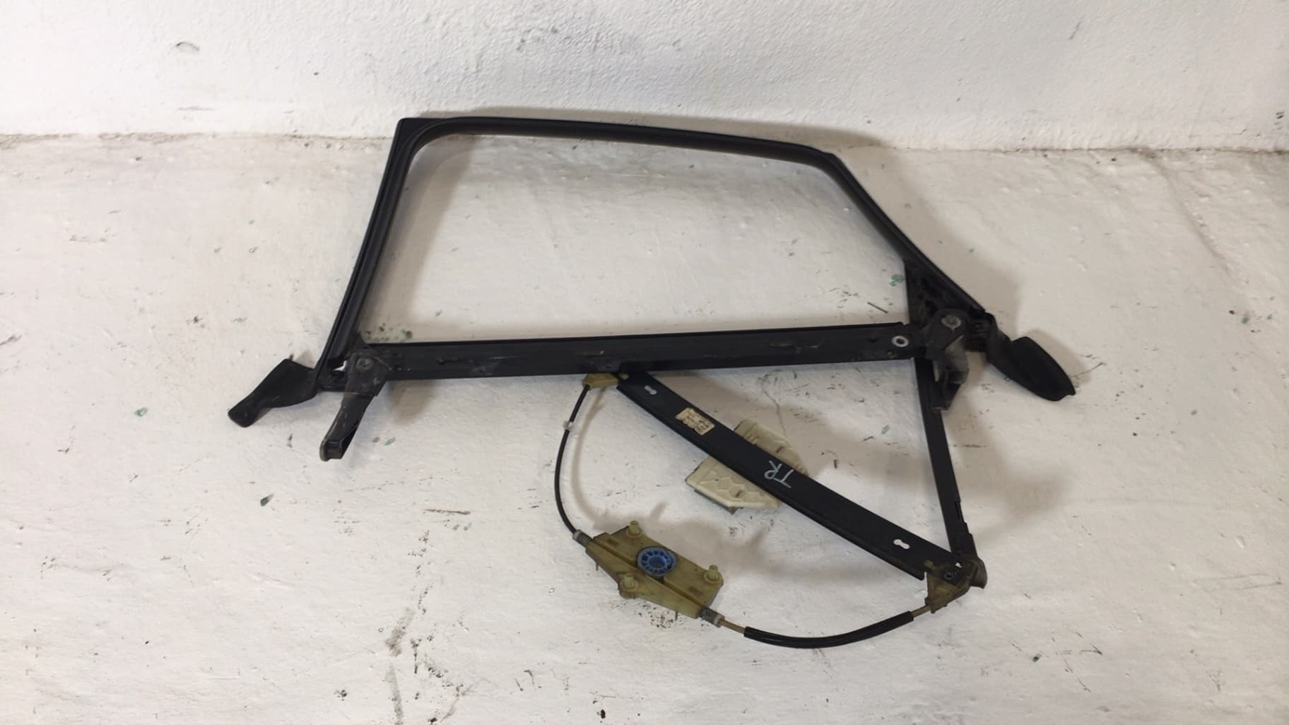 Elevalunas trasero derecho AUDI A6 AVANT (4F5) 2