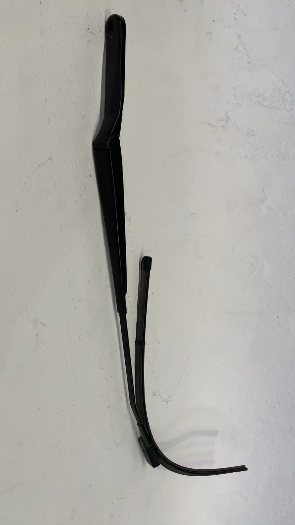 Brazo limpia delantero izquierdo PEUGEOT 308