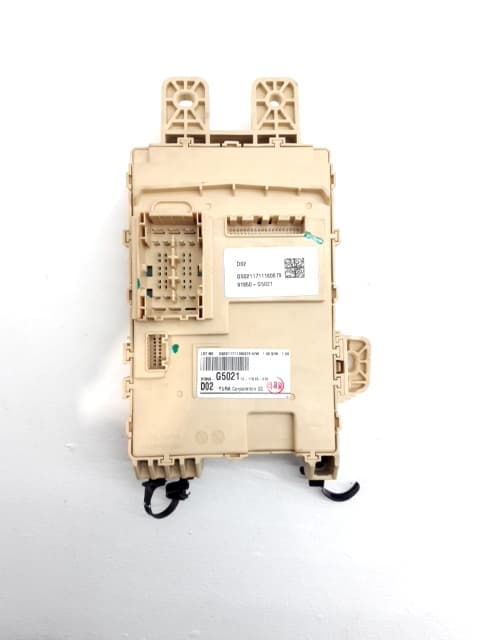 Caja reles / fusibles KIA NIRO 4