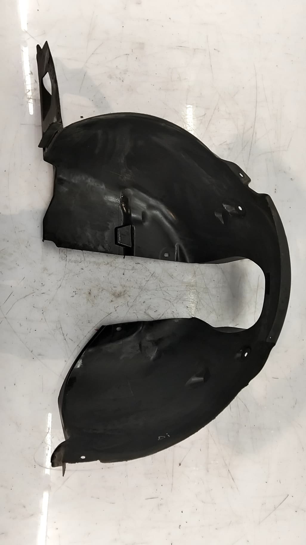 Paso rueda delantero izquierdo PEUGEOT 208 2