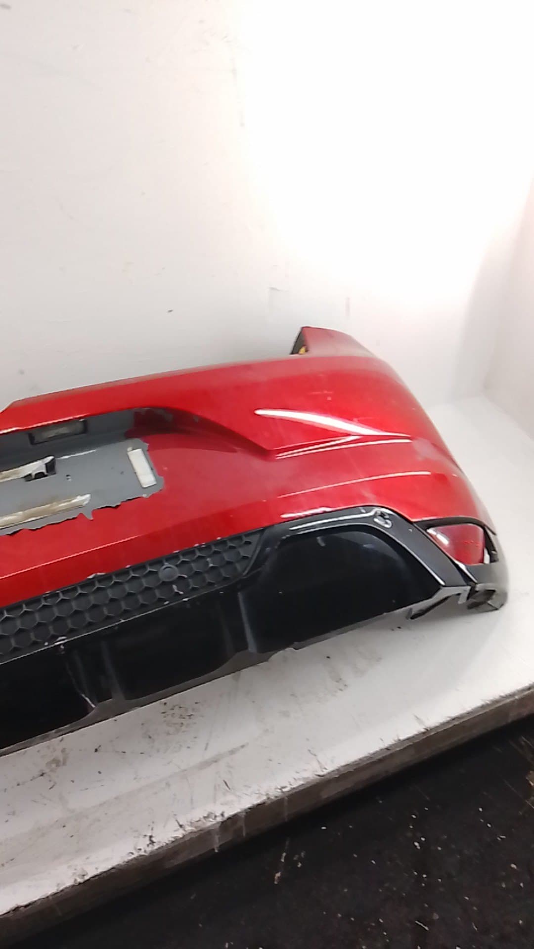 Paragolpes trasero RENAULT MEGANE IV BERLINA 5P 3