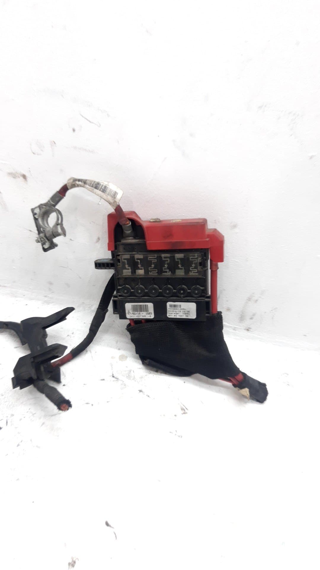 Caja reles / fusibles RENAULT MEGANE IV BERLINA 5P