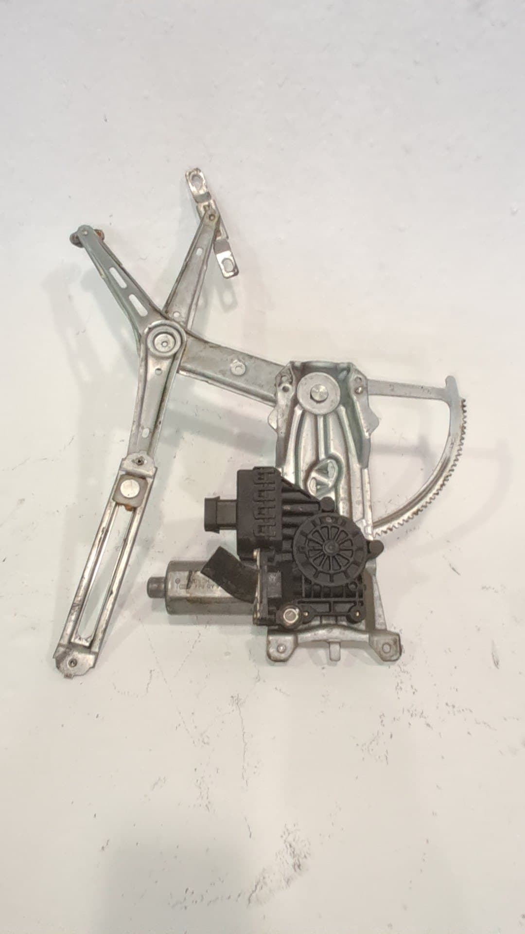 Elevalunas delantero izquierdo OPEL ASTRA F BERLINA 3