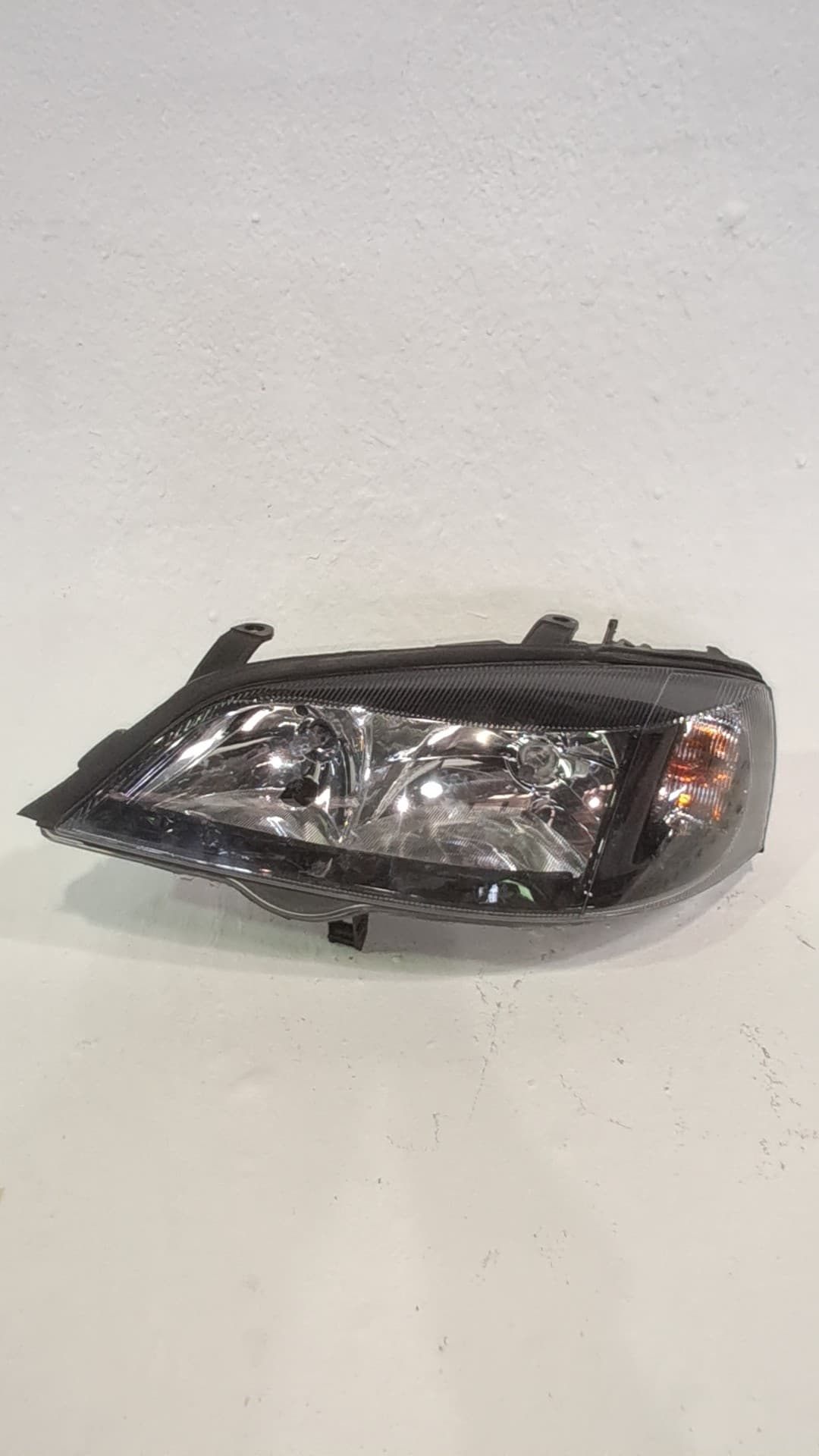 Faro izquierdo OPEL ASTRA F BERLINA