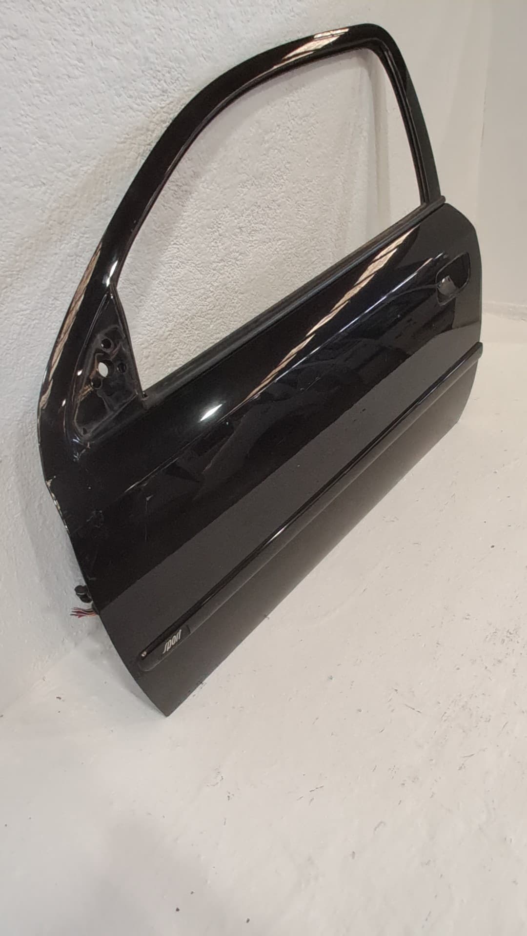 Puerta delantera izquierda OPEL ASTRA F BERLINA 4