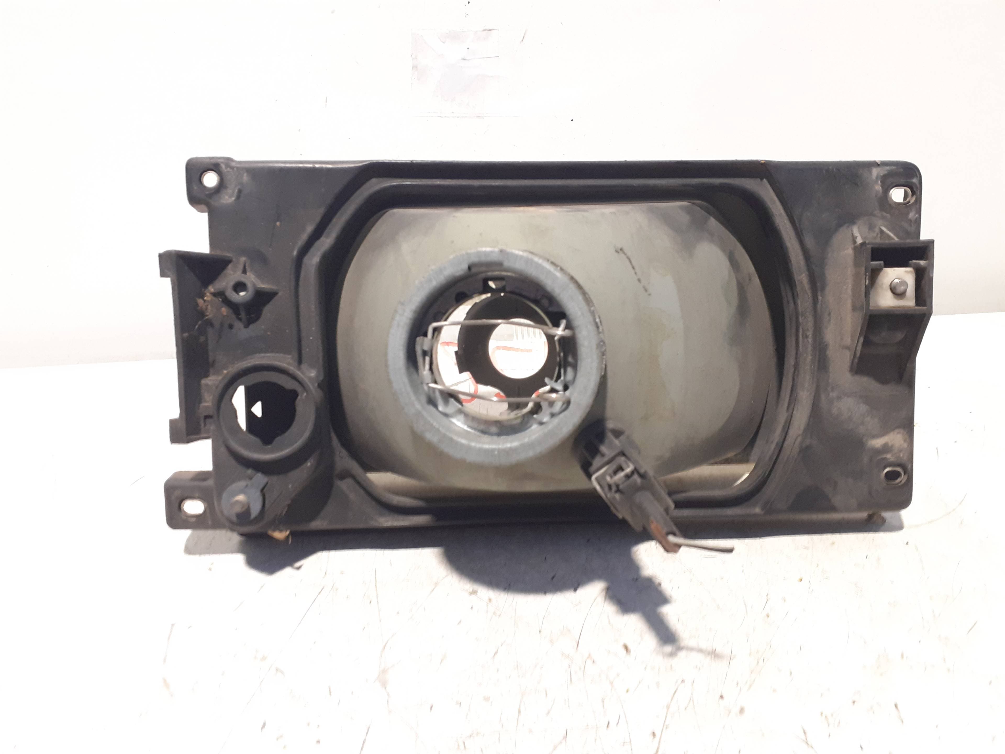 Faro izquierdo VOLKSWAGEN POLO (9N1) 2