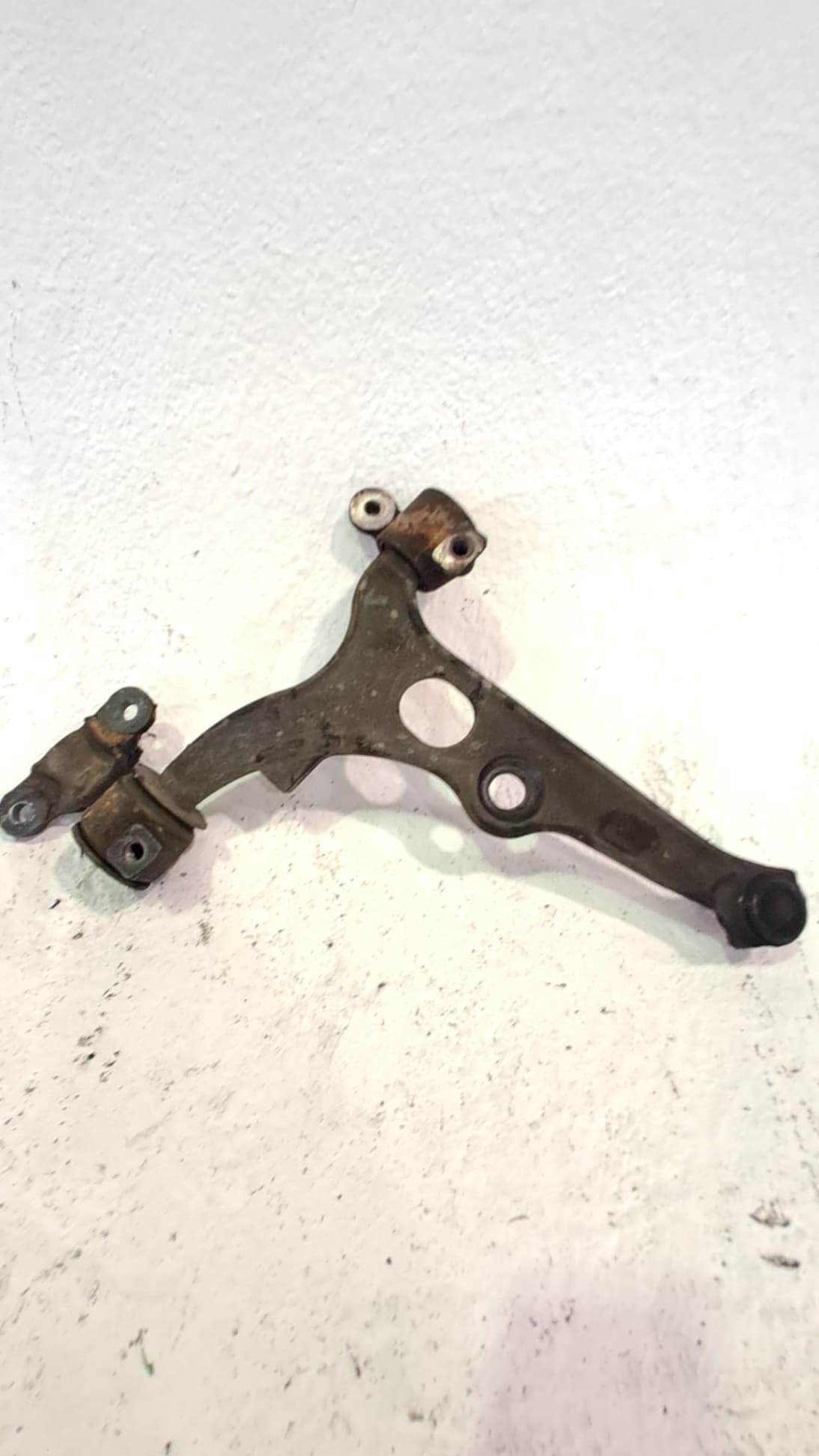 Brazo suspension inferior delantero izquierdo PEUGEOT 806
