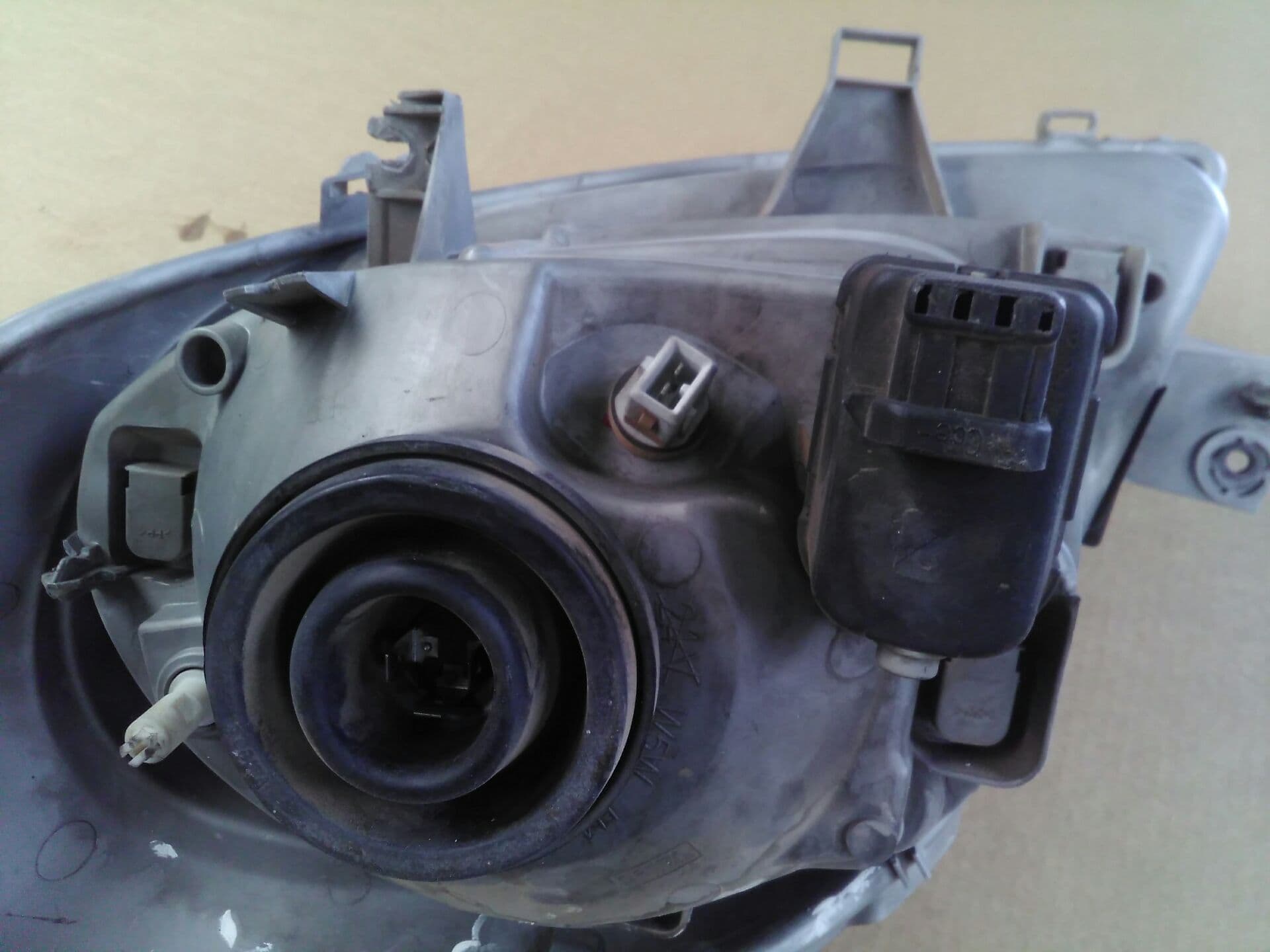 Faro derecho NISSAN PRIMASTAR (X83) 2