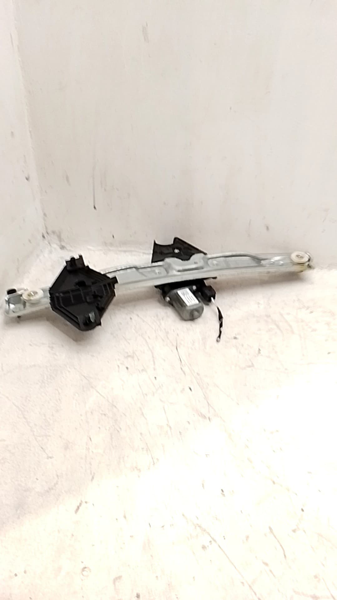 Elevalunas trasero derecho DACIA JOGGER 2